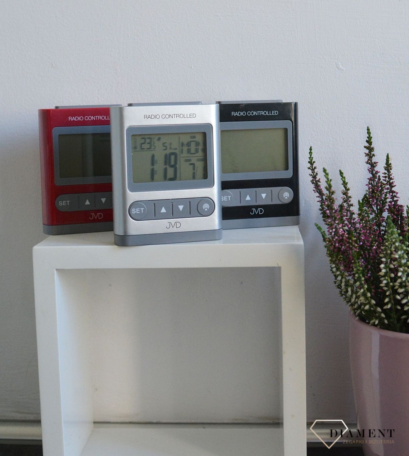 Budzik Radio Controlled czerwony RB31.2, 5 alarmów, Zegar sterowany radiowo. Możliwość powieszenia na ścianie. RB31.2.jpg