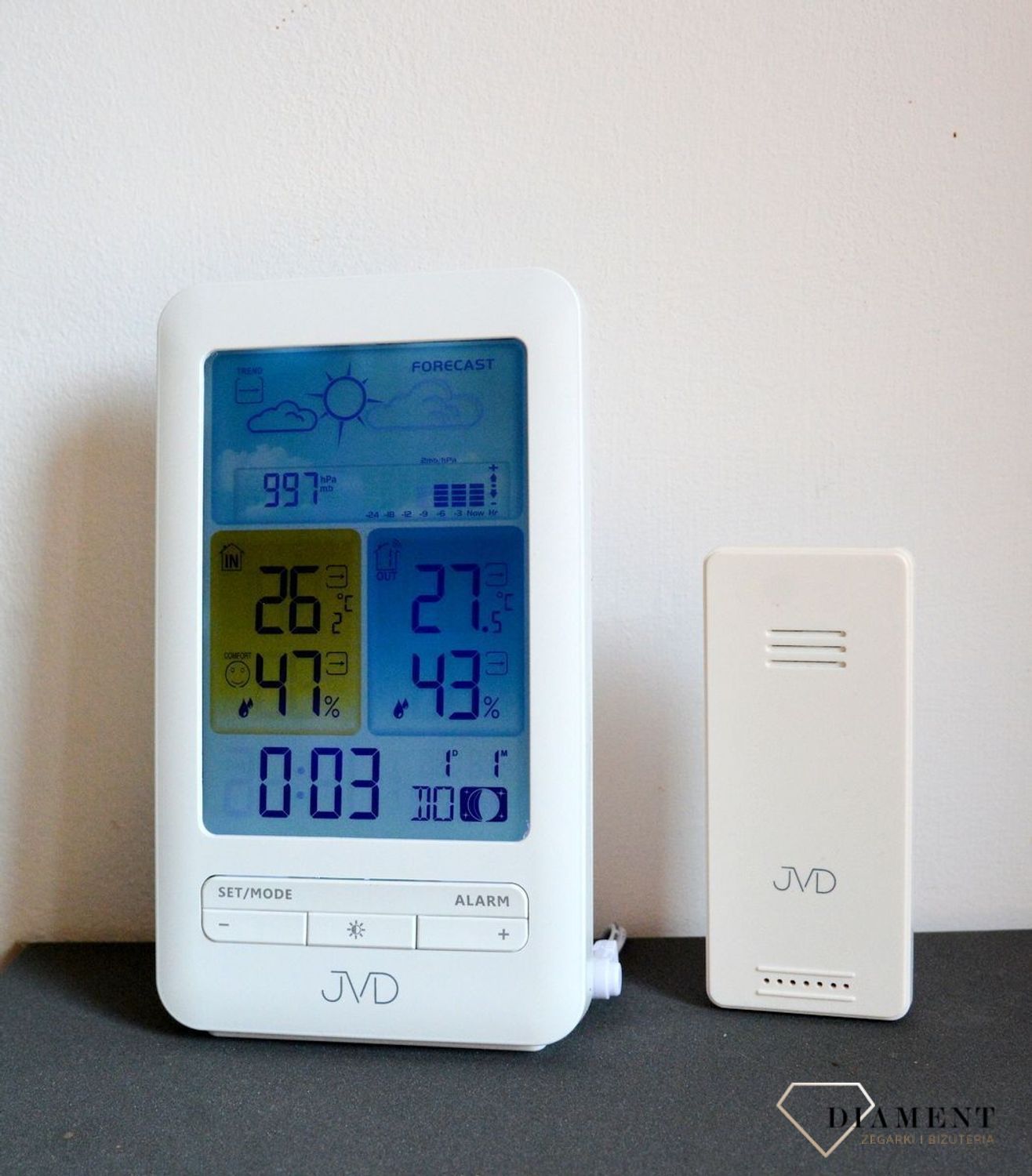 Stacja pogody JVD Biała RB3395.1. Stacja pogody z fazami księżyca. Stacja pogody z czujnikiem zewnętrznym. Stacja pogody z pomiarem wilgotności. Stacja pogody z zegarem i kalendarzem. Idealny pomysł na prezent.jpg