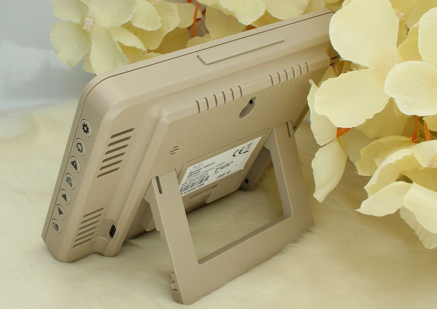 Stacja pogody JVD RB3409 – zegar radiowy, podwójny budzik, termometr i prognoza pogody.jpg