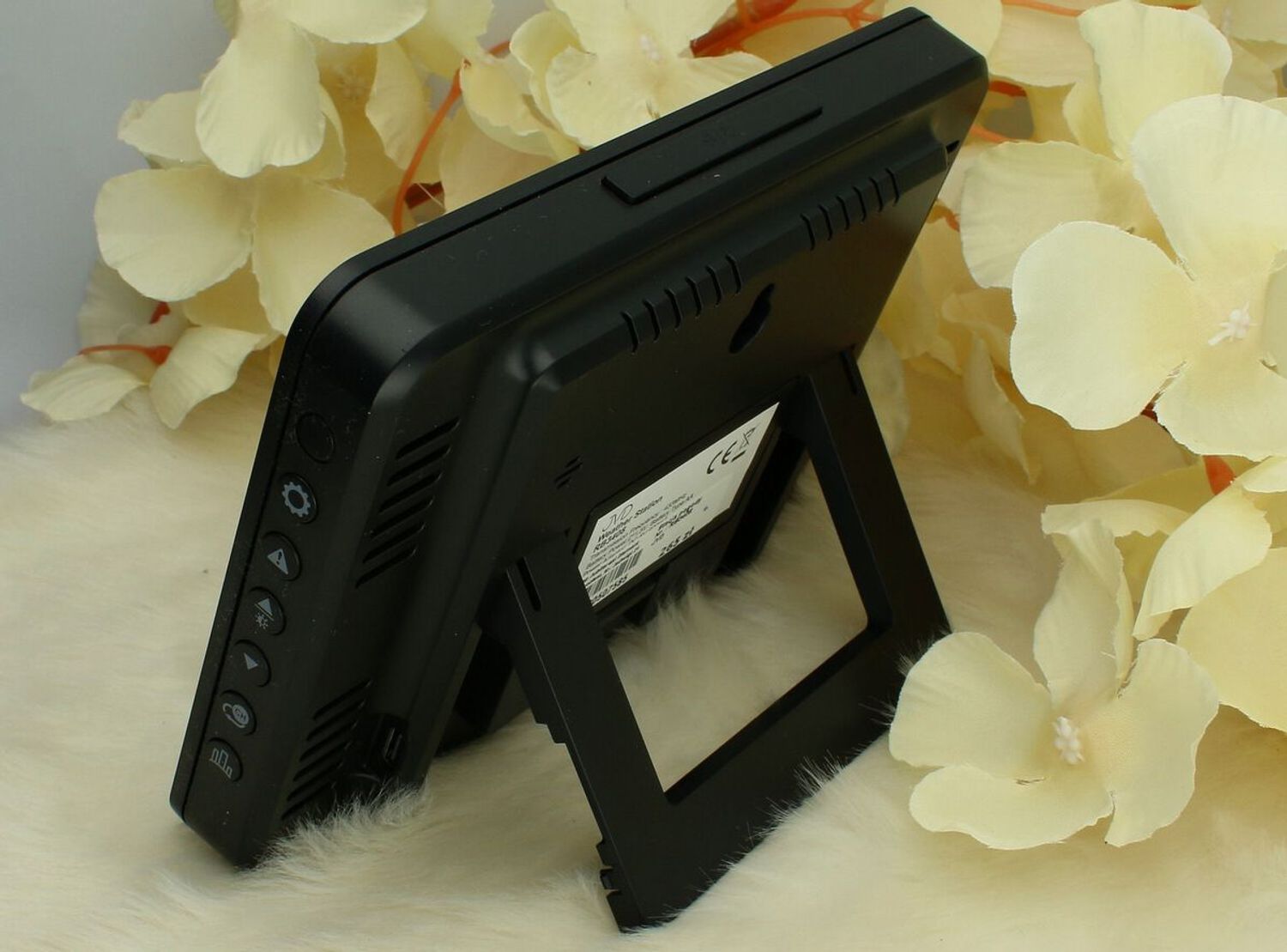 Stacja pogody JVD RB3409 – cyfrowy zegar radiowy z alarmem, termometrem i prognozą pogody.jpg