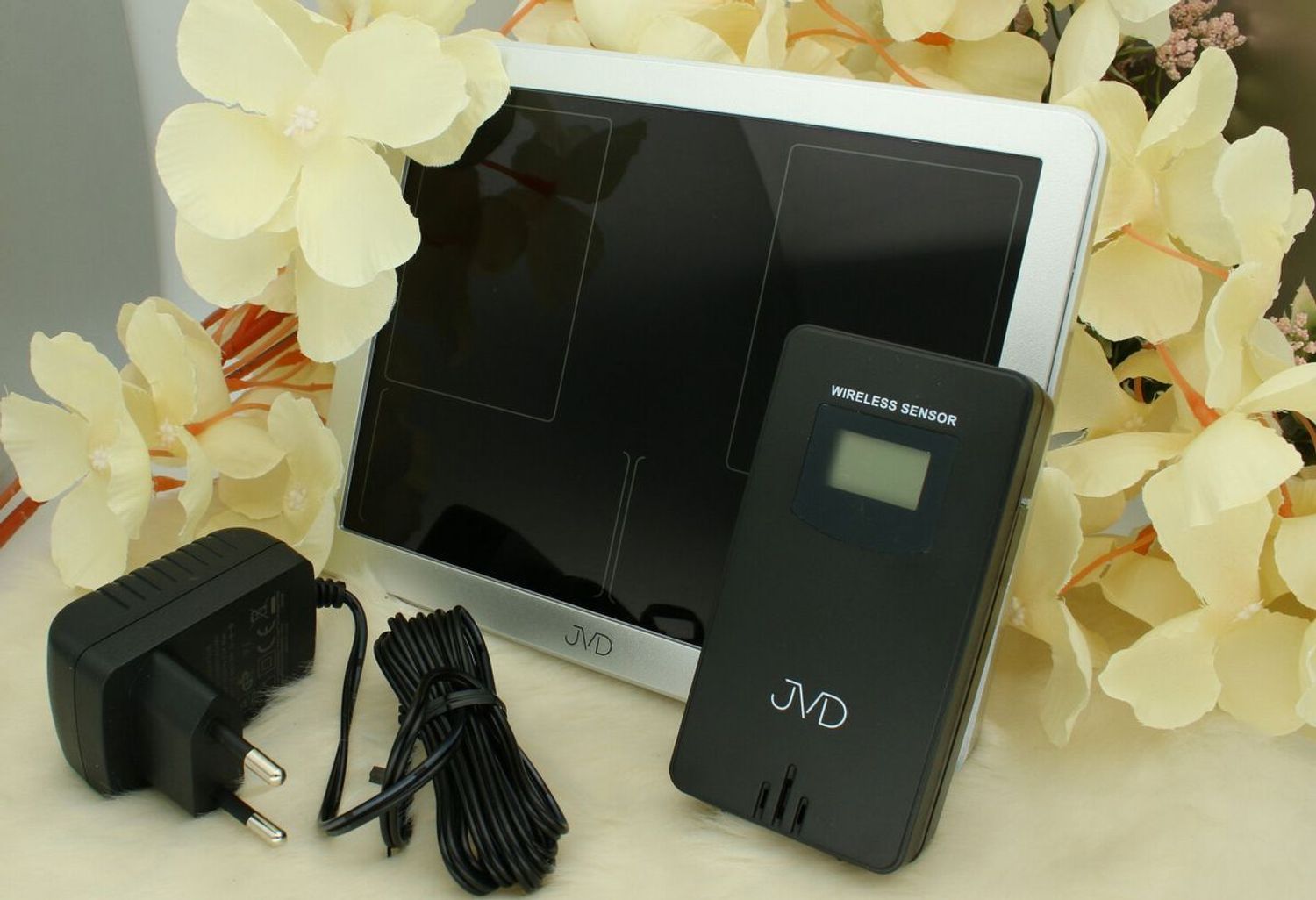 Stacja pogody JVD RB3568 – zegar radiowy, podwójny budzik, termometr, higrometr (1).jpg