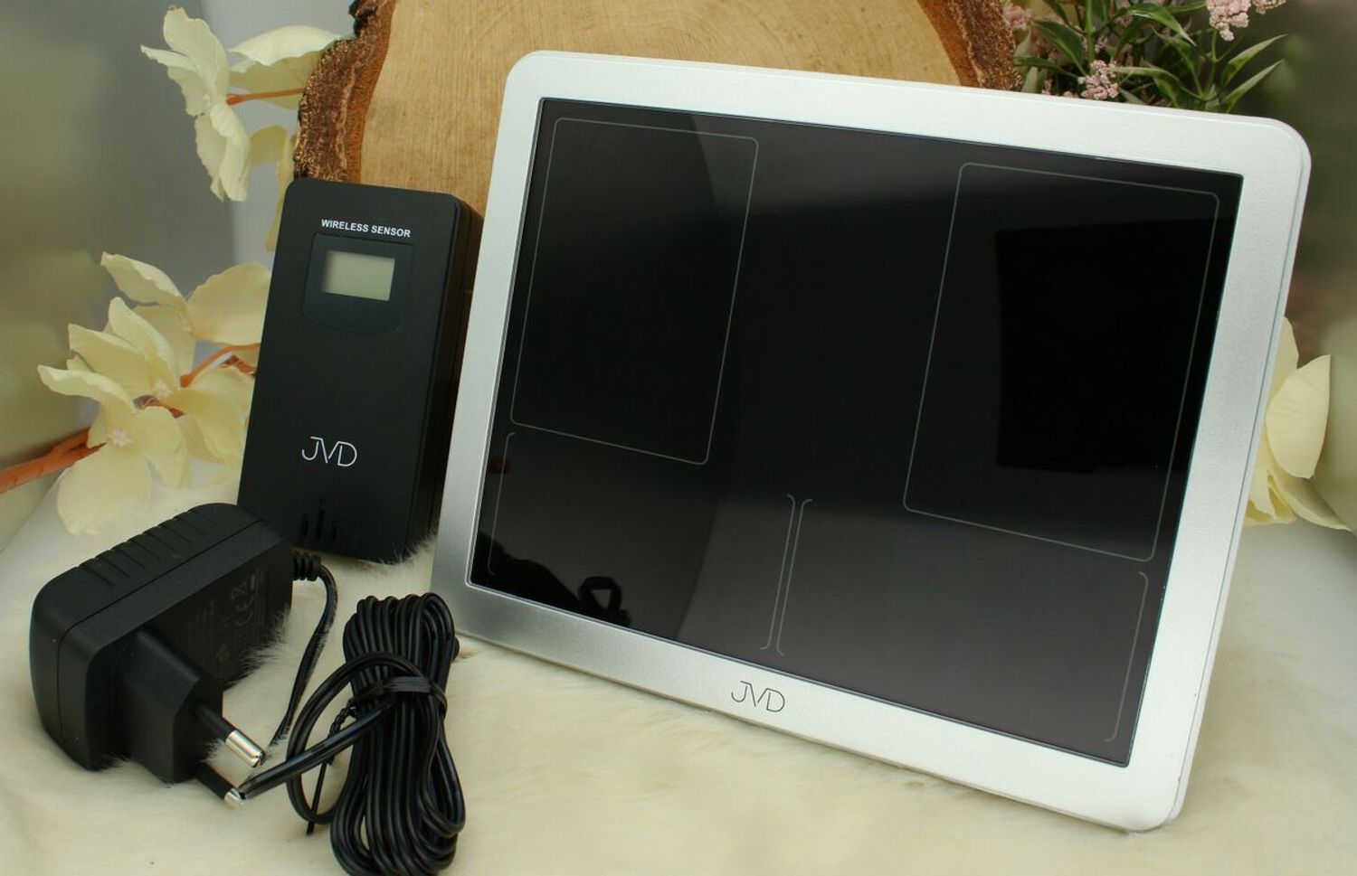 Stacja pogody JVD RB3568 – zegar radiowy, podwójny budzik, termometr, higrometr (1).jpg