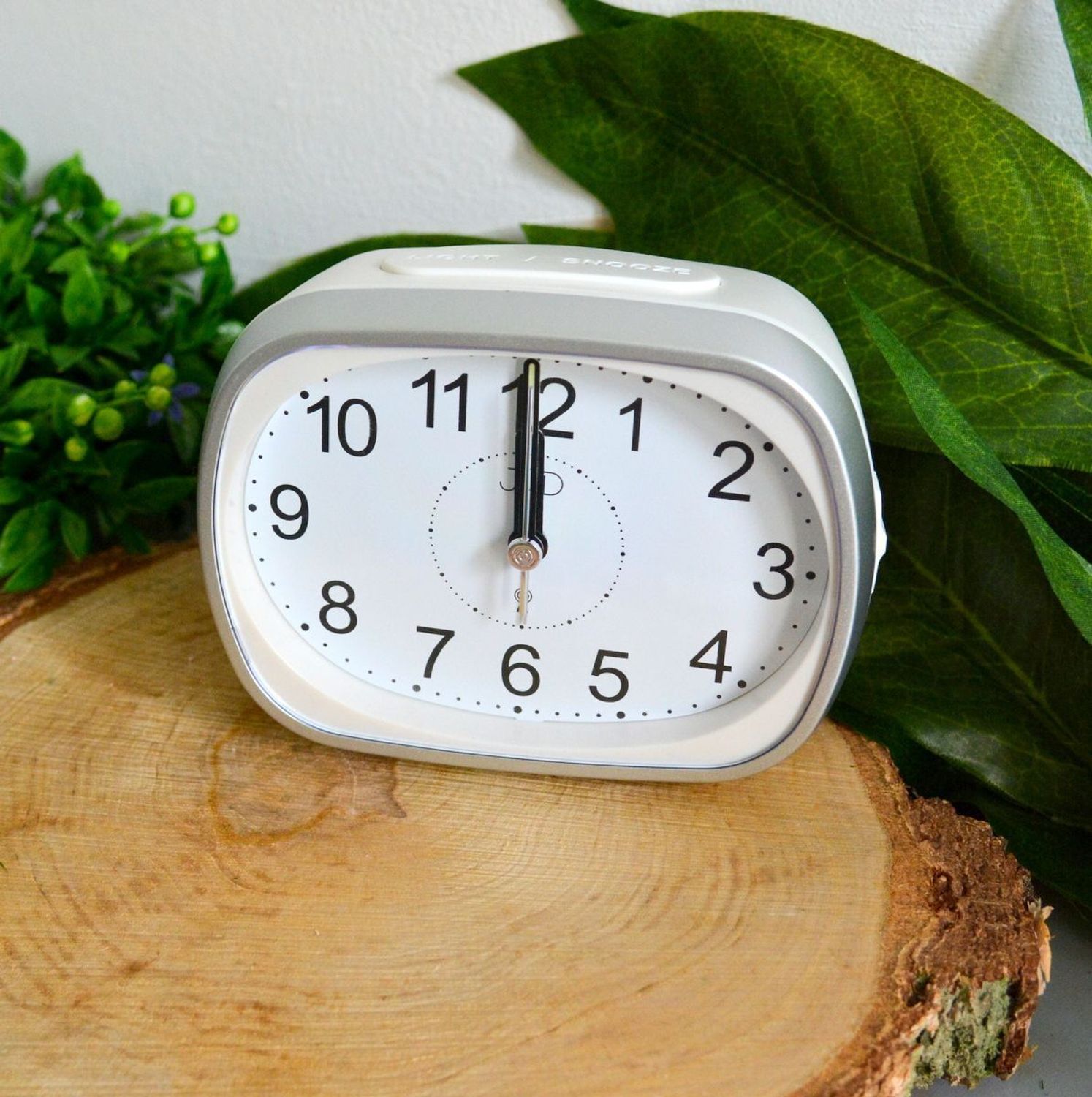 Budzik sterowany radiowo JVD biały RB836.1.jpg