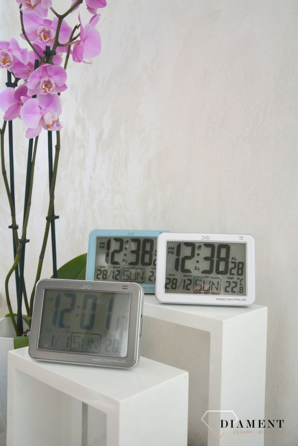 Termometr - pomiar temperatury wewnętrznej. Zegar sterowany radiowo..jpg