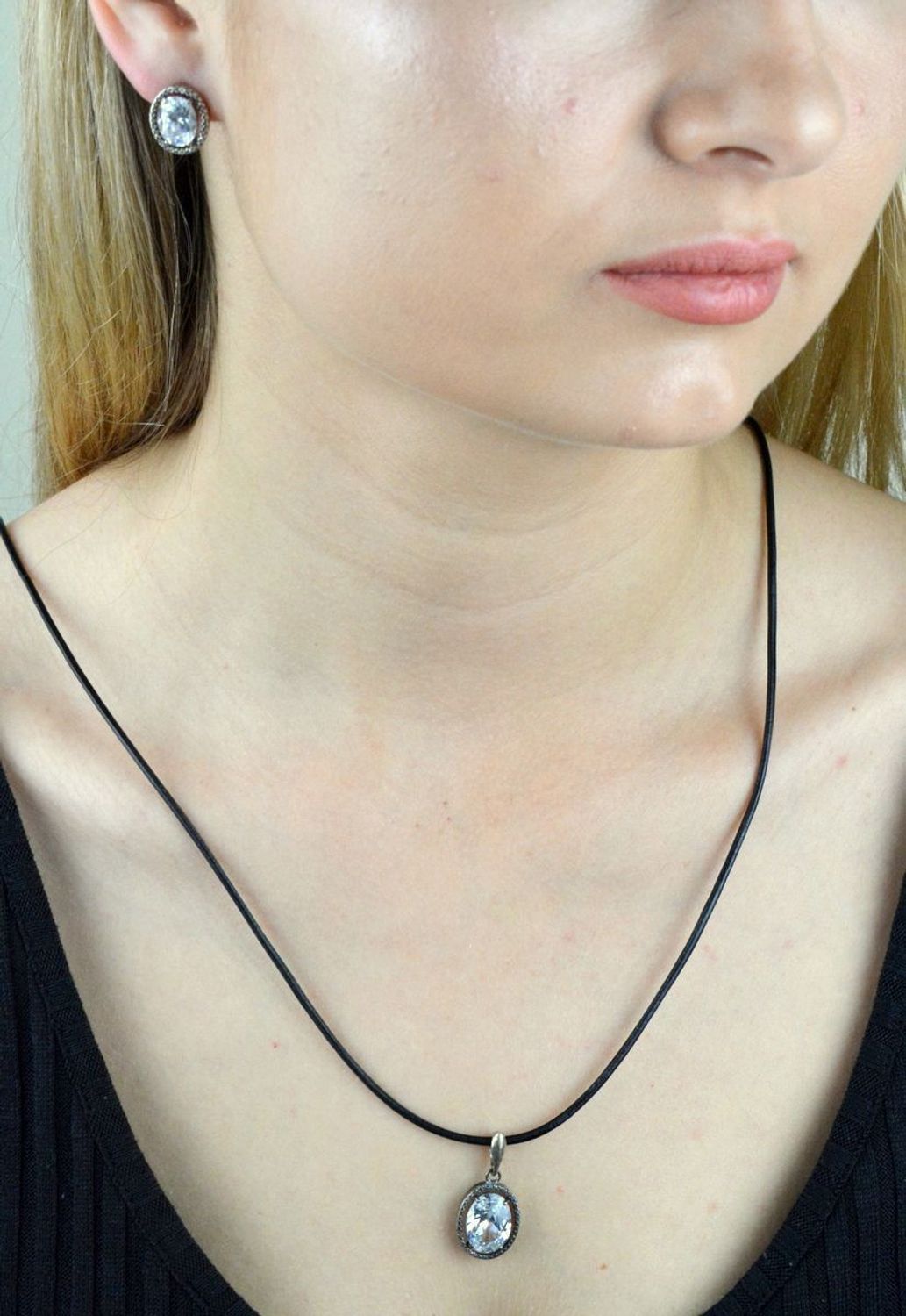 Rzemień skórzany czarny 3mm DIA-RZE-4782-925. Rzemień skórzany. Rzemień czarny skórzany. Naszyjnik skórzany czarny. Naszyjnik skórzany choker. Naszyjnik skórzany damski, młodzieżowy..jpg