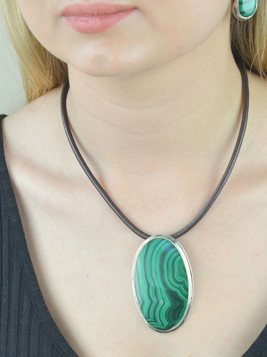 Naszyjnik brązowy skórzany Rzemień 4 mm DIA-RZE-5583-925. Naszyjnik brązowy. Naszyjnik skórzany rzemień. Rzemień brązowy skórzany. Naszyjnik rzemień damski, młodzieżowy. Naszyjnik rzemień na prezent (1).jpg