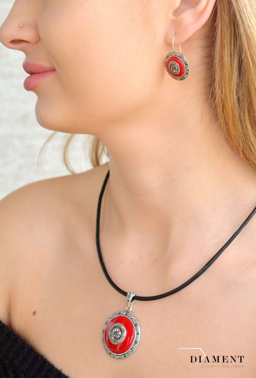 Naszyjnik skórzany rzemień 3 mm unisex 55 cm DIA-RZE-RZS55-925. Rzemyk do łańcuszek zarówno dla kobiety jak i mężczyzny. Skórzany łańcuszek może być ozdobiony różnymi zawieszkami z grawerem..jpg