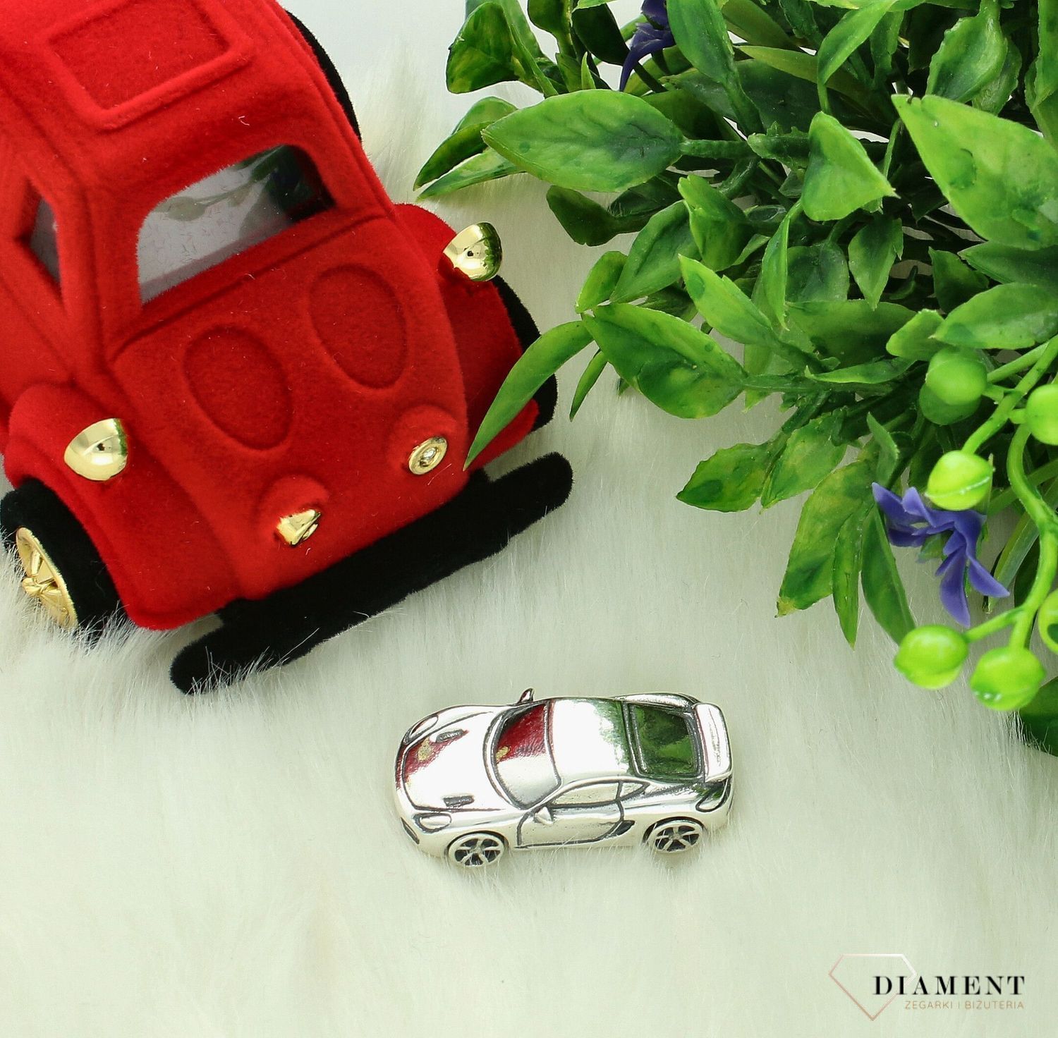 Srebrny samochodzik na prezent 925 pamiątka na chrzest, narodziny DIA-SAM-11360-925 (7).jpg