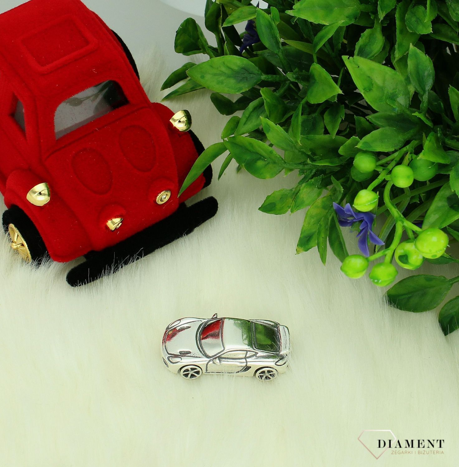 Srebrny samochodzik na prezent 925 pamiątka na chrzest, narodziny DIA-SAM-11360-925 (7).jpg