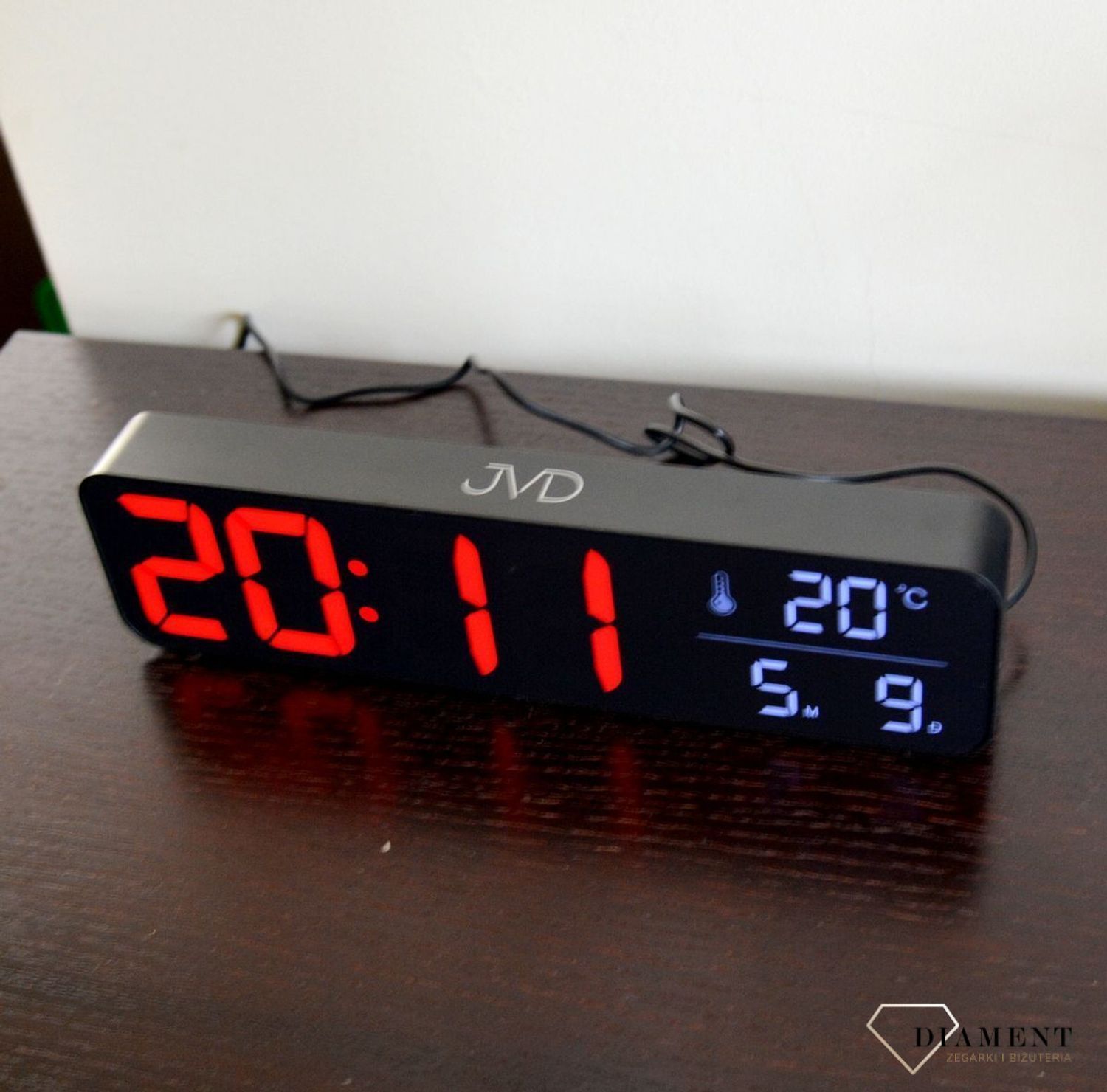 Budzik elektroniczny cyfrowy LCD JVD SB203.3 Czerwone cyfry.jpg