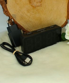 Budzik JVD SB524.2 Czarny Czerwone Cyfry LED  Alarm i Drzemka (2).jpg