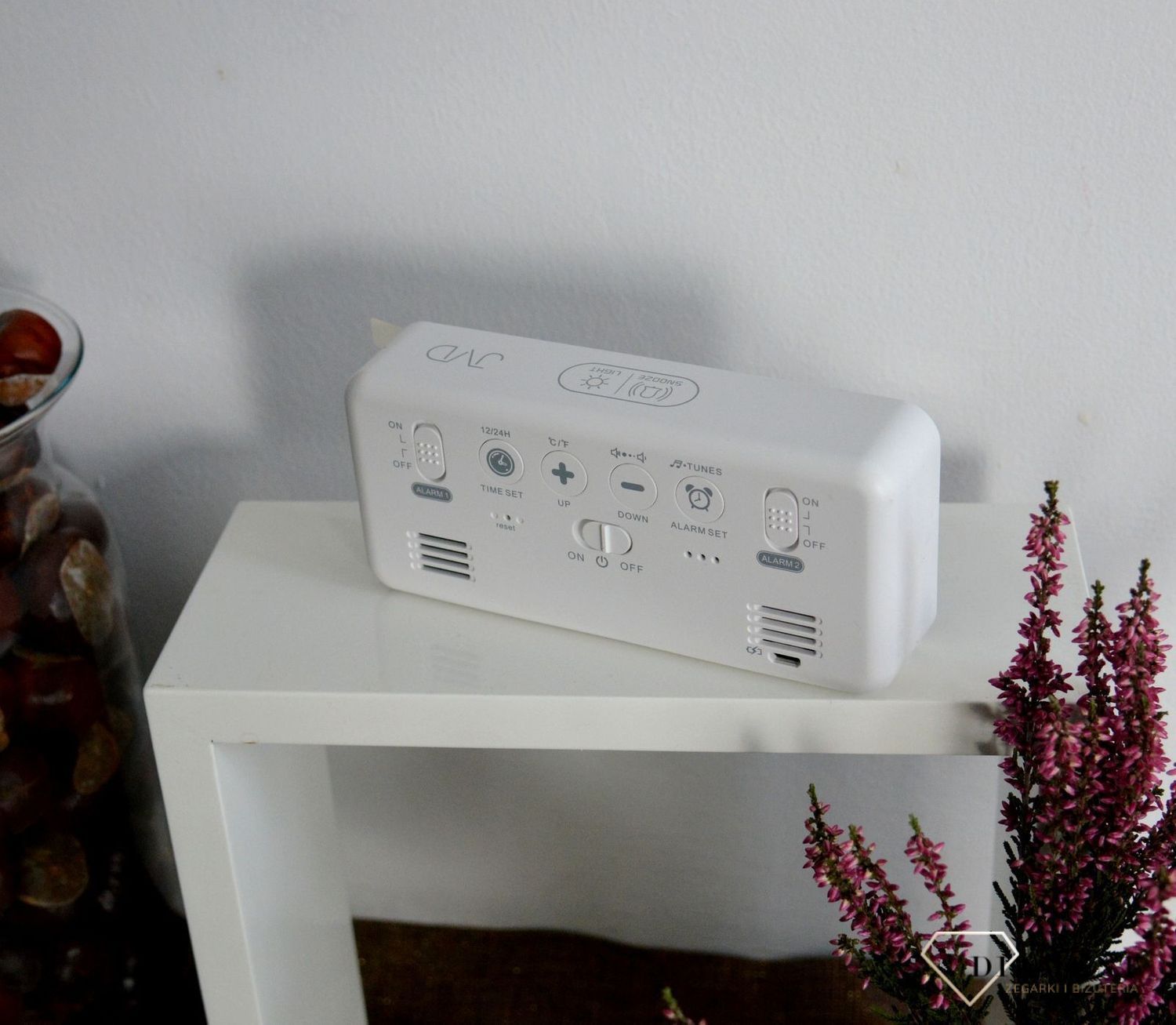 Zegar cyfrowy z alarmem JVD SB8005.2  z białym wyświetlaczem ✓.jpg