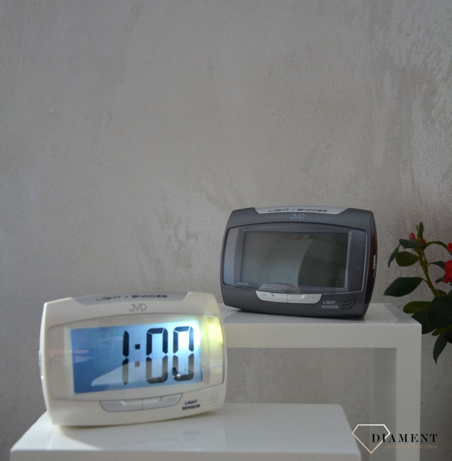 Budzik z wyświetlaczem marki JVD SB91.9.jpg