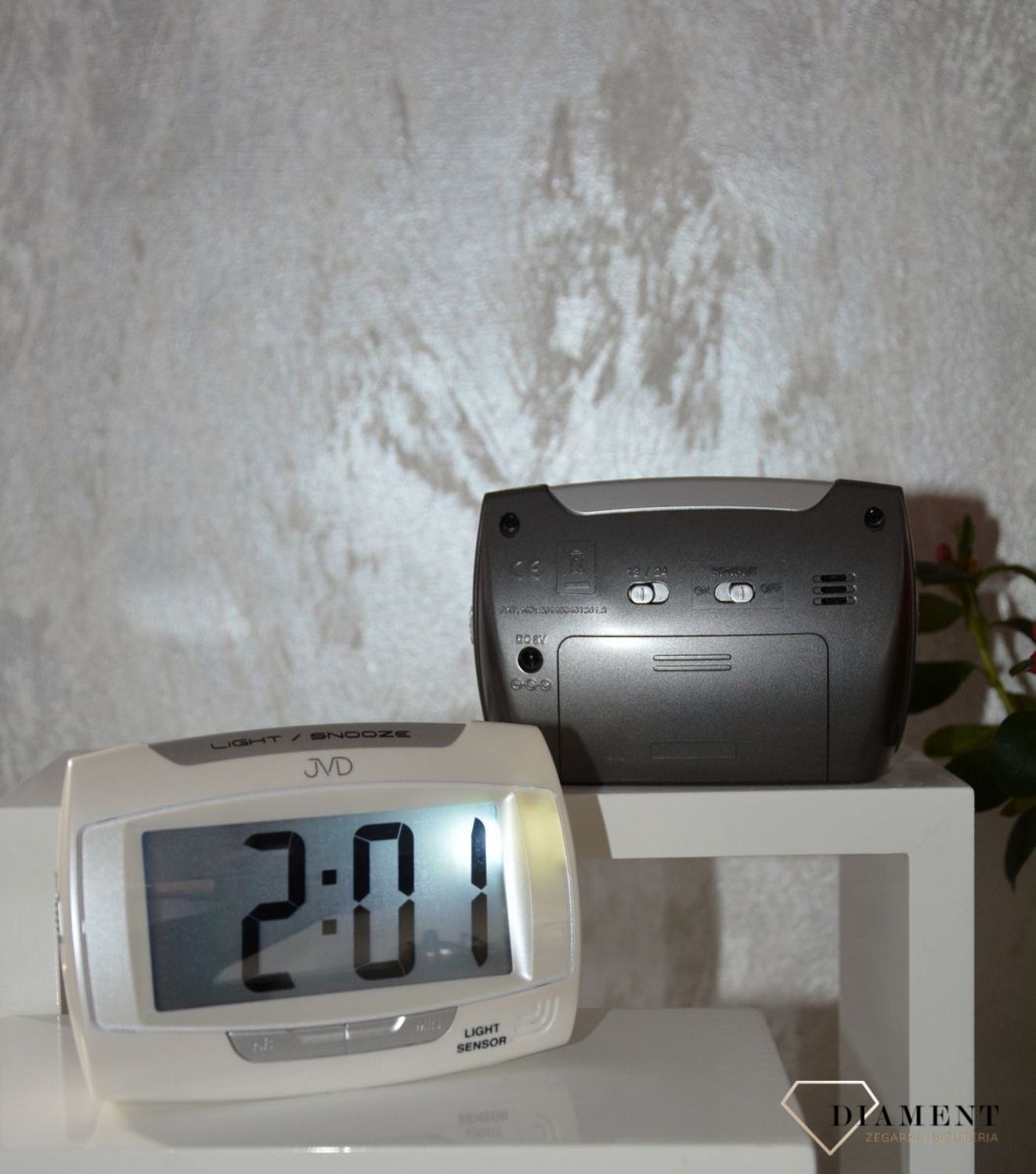 Budzik z wyświetlaczem marki JVD SB91.9.jpg