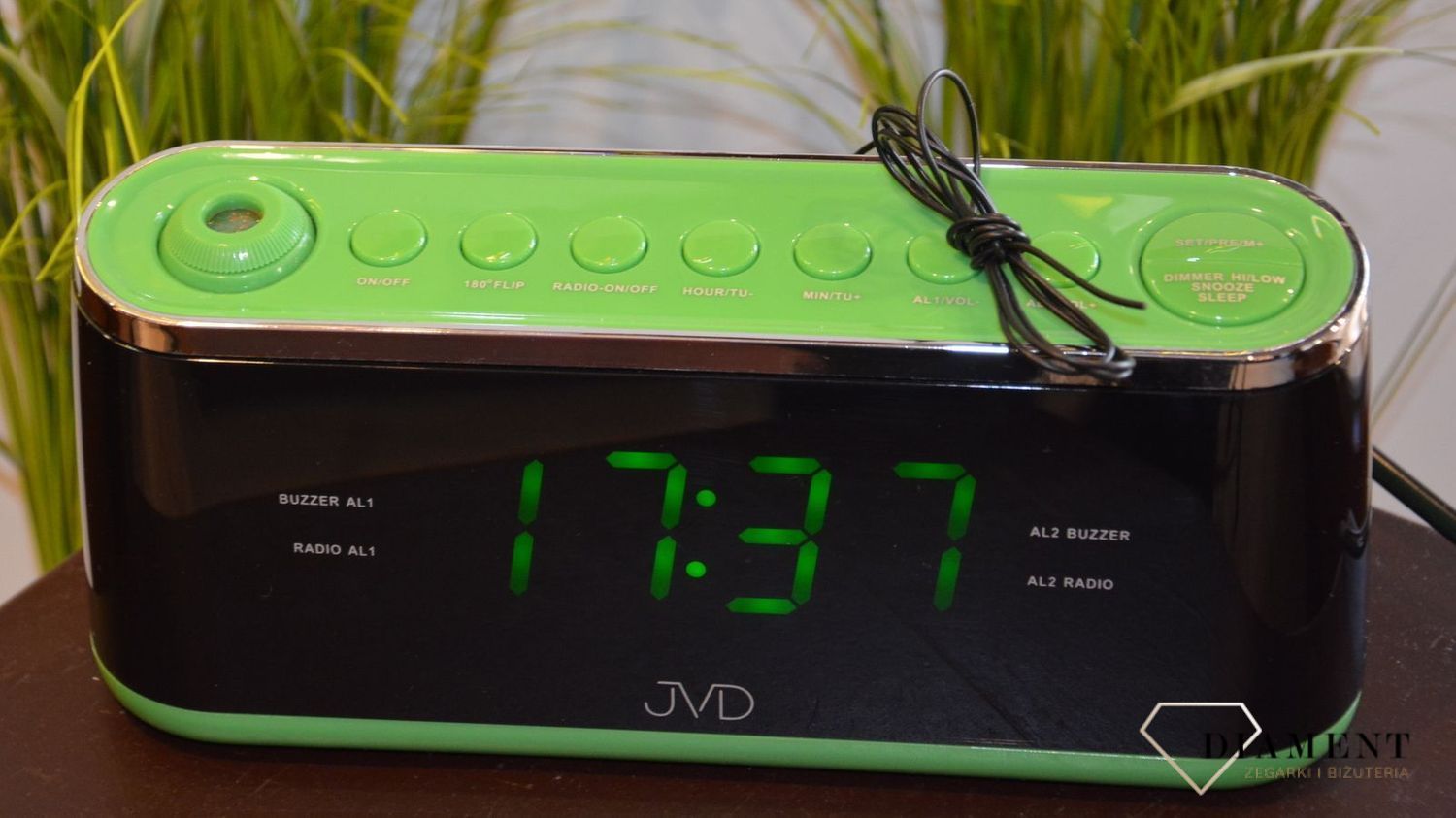 Budzik cyfrowy marki JVD SB97.2 z projekcją godziny.jpg