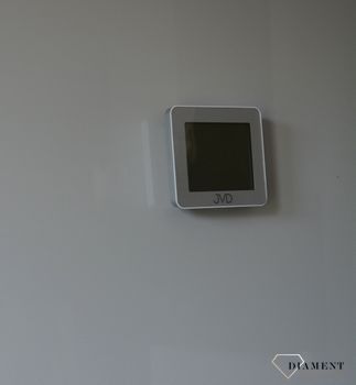 Zegar z wyświetlaczem wyposażony w funkcje alarmu, godziny, termometrem oraz stoper. Zegar zasilany na baterię (11).JPG