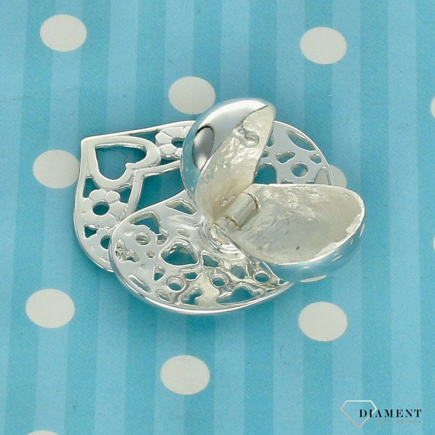 Srebrny, piękny smoczek z serduszkiem (2).jpg