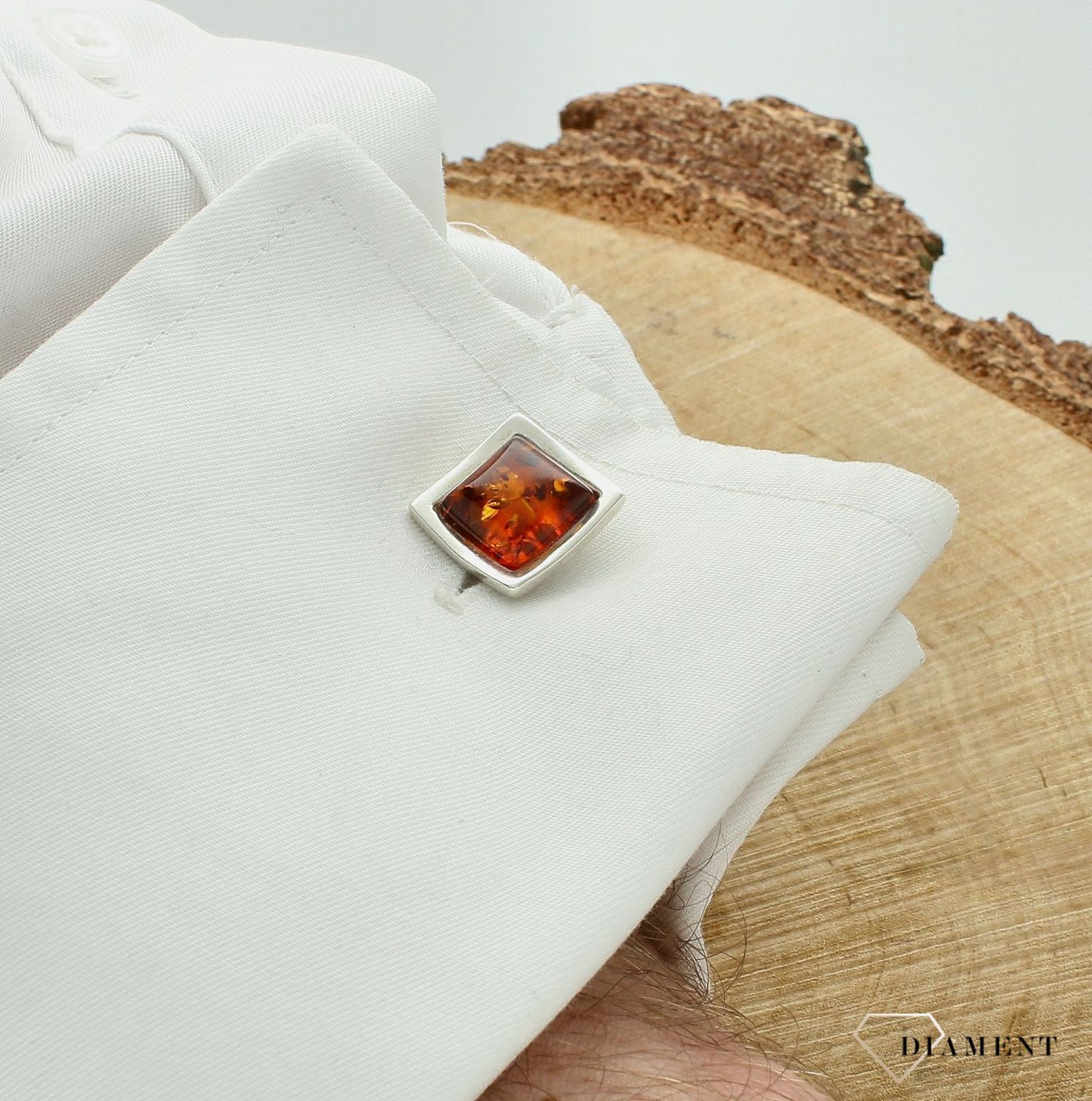 Spinki do mankietów z bursztynem miodowym DIA-SPI-11388-925. srebrne spinki do mankietów. Srebrne spinki z bursztynem. Biżuteria męska z bursztynem. Spinki męski do mankietów na prezent..jpg