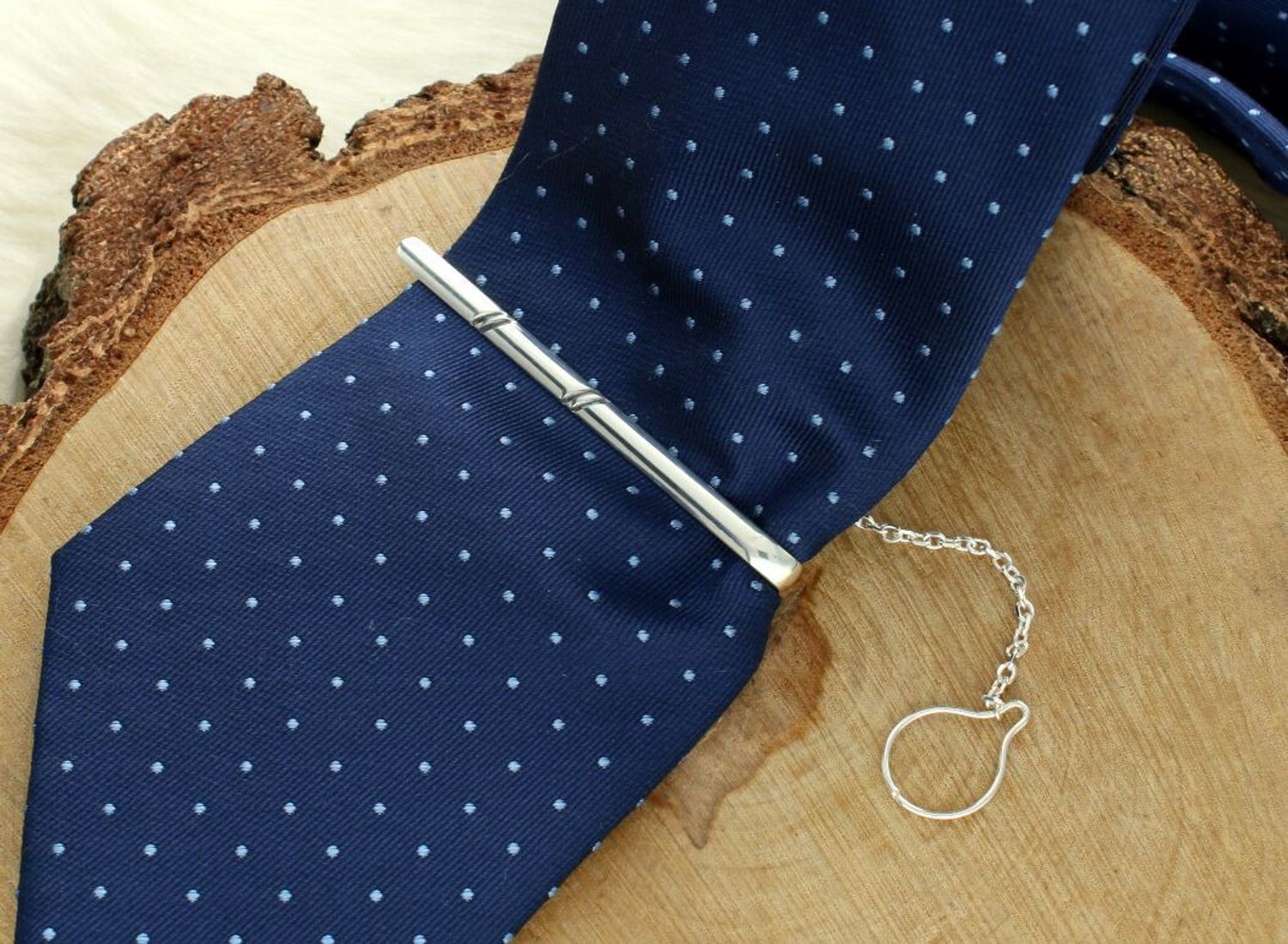 Srebrna spinka do krawatu 925 DIA-SPI-13811-925 – klasyczna i elegancka Ag.jpg