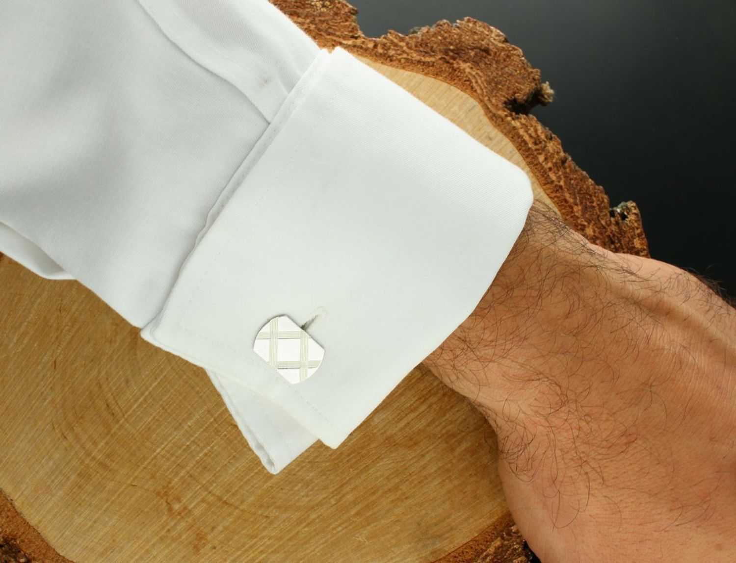 Spinki do mankietów męskie ze srebra 925 – Grawer Kratka Elegance Ag 925.jpg