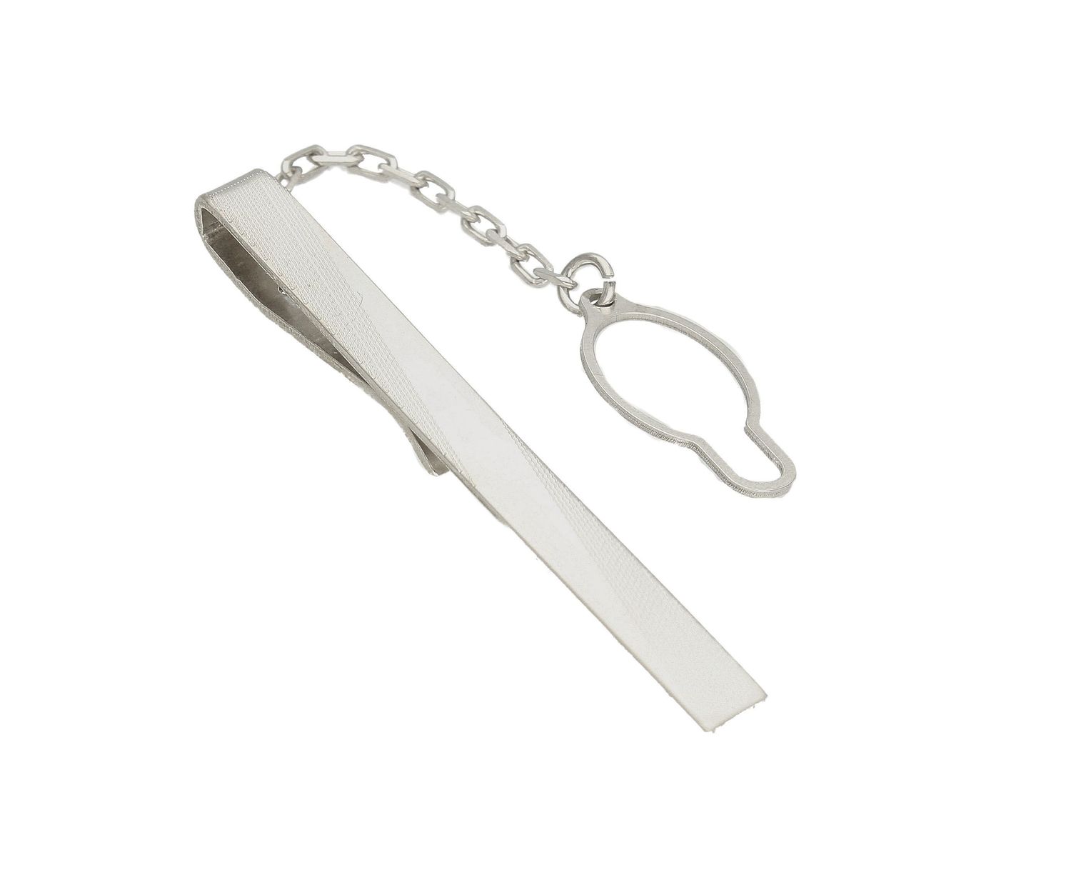 Srebrna spinka do krawatu z grawerem DIA-SPI-40793-925. Spinka do krawata to świetny pomysł na prezent i eleganckie uzupełnienie każdej stylizacji. Spinka opakowana jest w bardzo gustowne i eleganckie pudełko. Idealne na prez.jpg