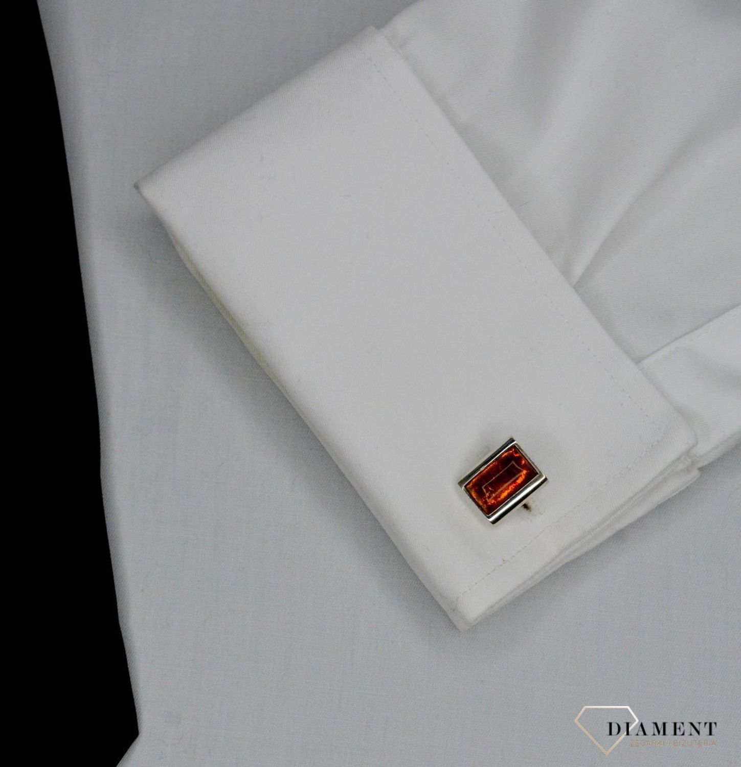Spinki do mankietów z bursztynem miodowym DIA-SPI-7056-925. Spinki srebrne do mankietów. Srebrne spinki z bursztynem. Spinki idealne na prezent dla mężczyzny.jpg