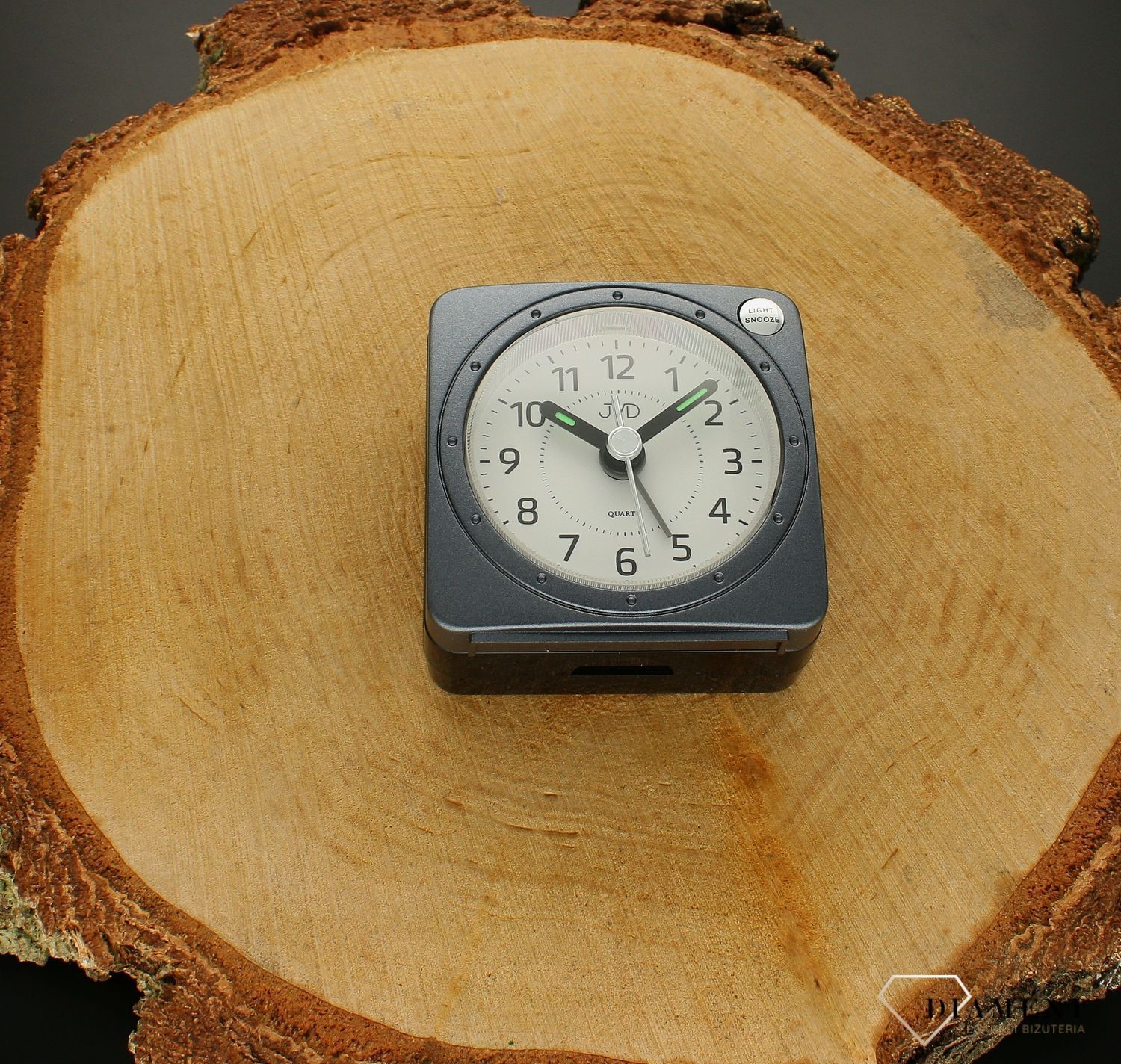 Budzik klasyczny na baterie JVD czarny SR220.3.jpg