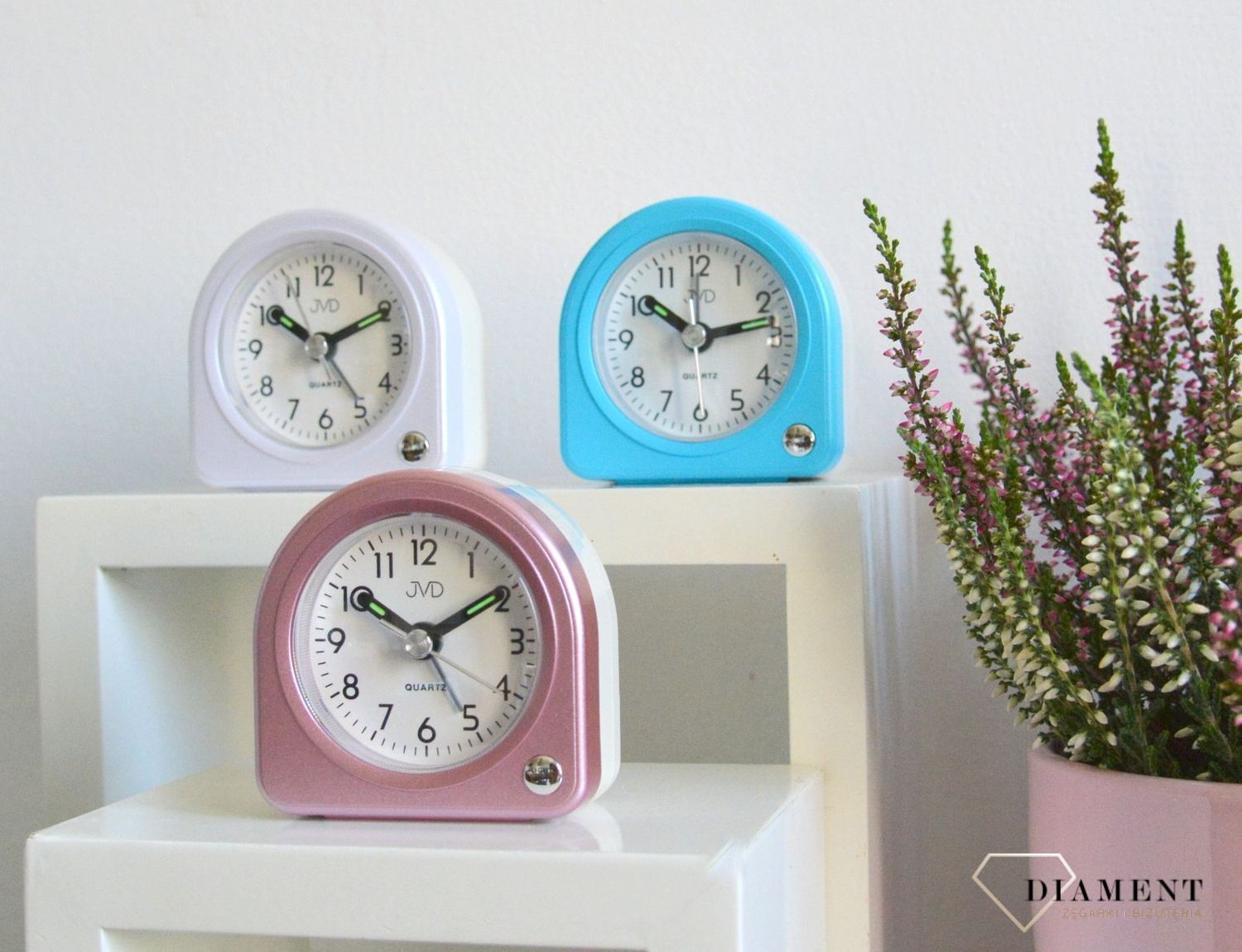 Budzik klasyczny czeskiej marki JVD SR266.5.jpg