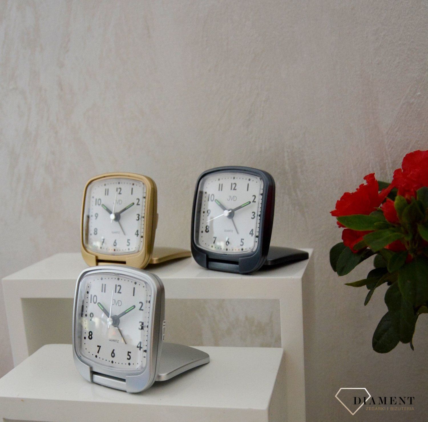 Budzik kieszonkowy, turystyczny JVD srebrny SR808 (1).jpg