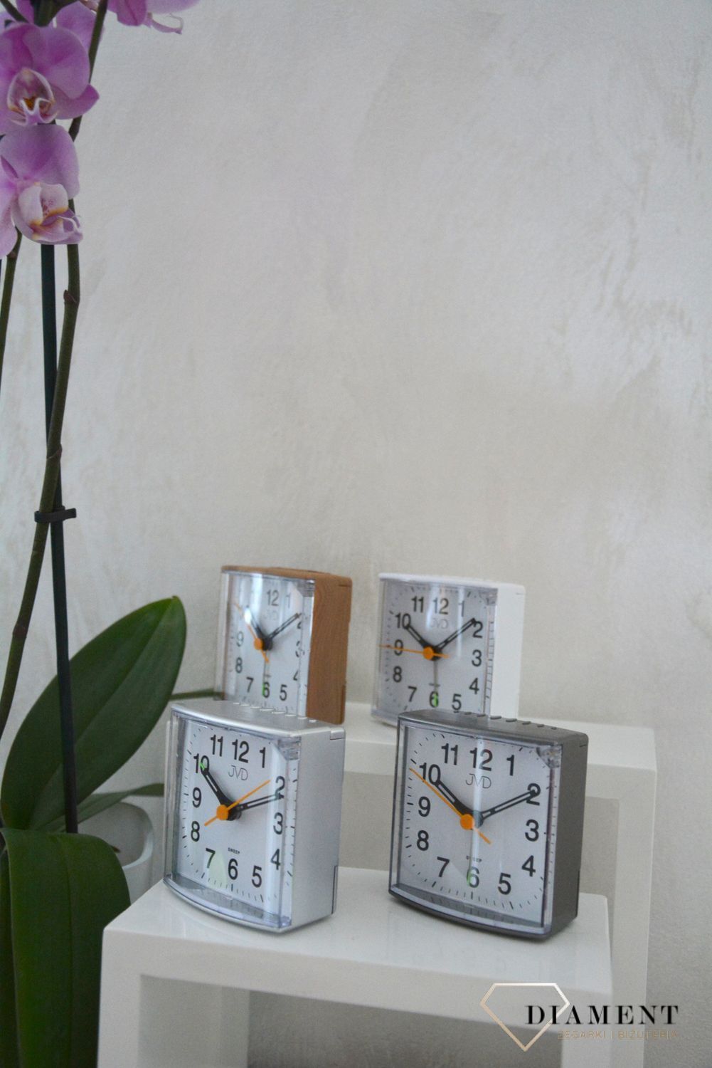 Zegar klasyczny JVD kwadratowy biały SRP002 (1).jpg