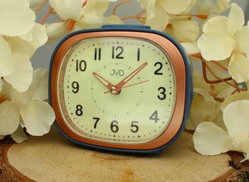 Budzik JVD SRP1201.1 – Granatowa obudowa z różowym złotem, alarm, drzemka, płynny sekundnikBudzik JVD SRP1201.1 – Granatowa obudowa z różowym złotem, alarm, drzemka, płynny sekundnik JVD.jpg