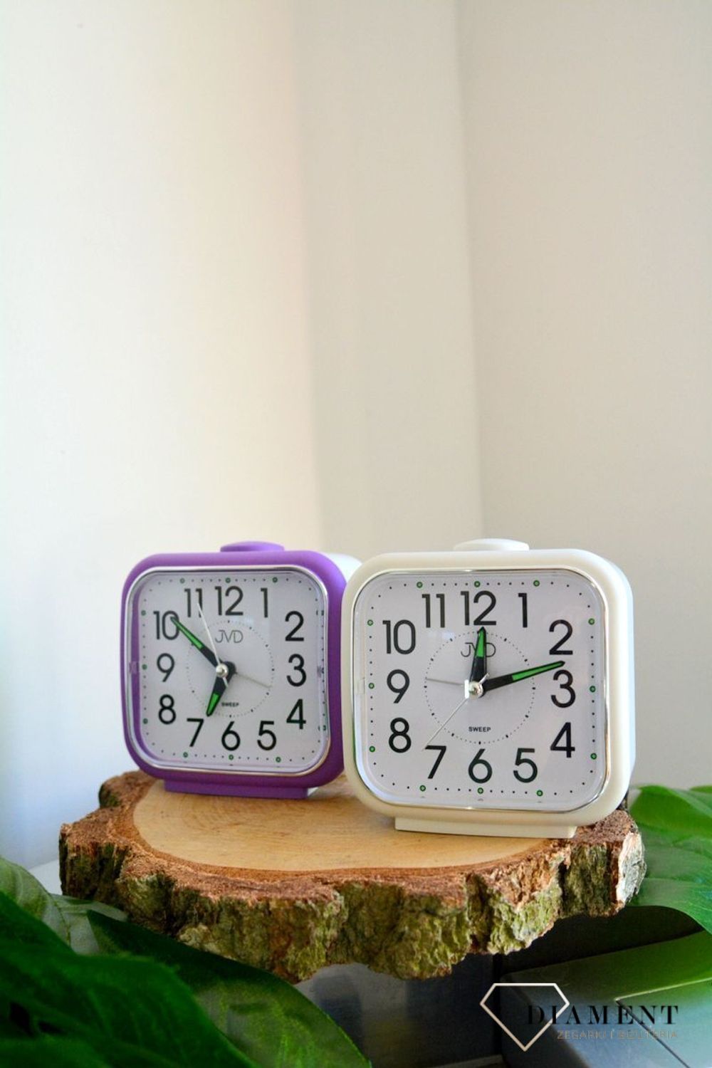 Budzik analogowy JVD biało fioletowy SRP1309.6 ✓Budziki ✓Zegarki budziki ✓ Zegar ✓.png
