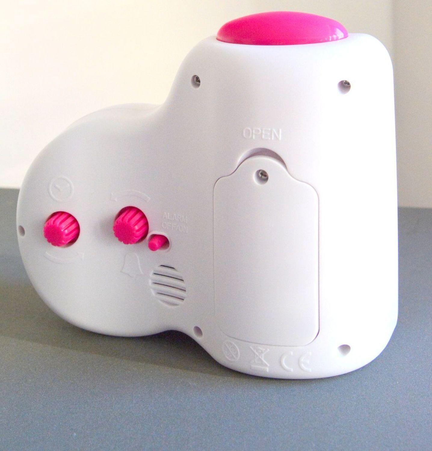 Budzik dziecięcy JVD dla dziewczynki z jednorożcem SRP163.2.  Budzik dla dzieci. Budzik dla dziewczynki. Kolorowy budzik na biurko. Śmieszny budzik. Budzik do pokoju dziecięcego. Budzik Jednorożec..jpg