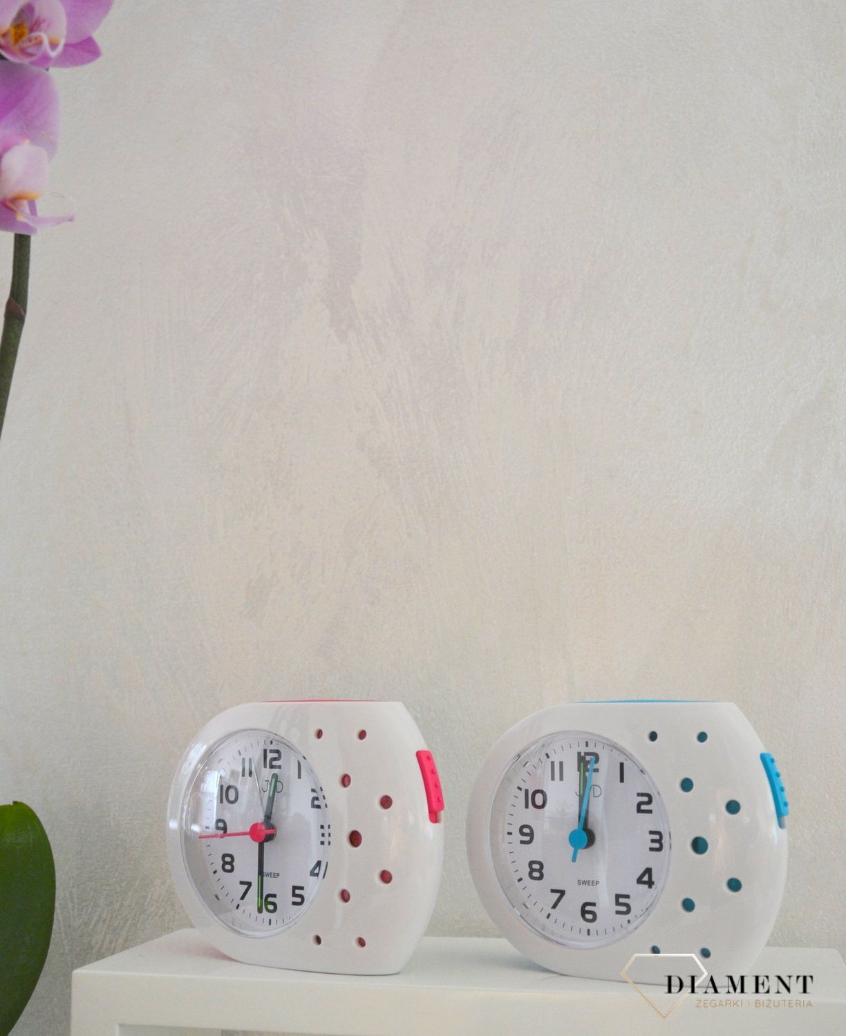 Budzik na baterię JVD różowo biały SRP214 (2).jpg