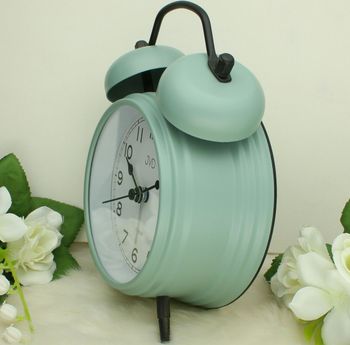 Budzik analogowy retro JVD DIA-SRP2219.1 - metalowa obudowa i podświetlenie retro.jpg