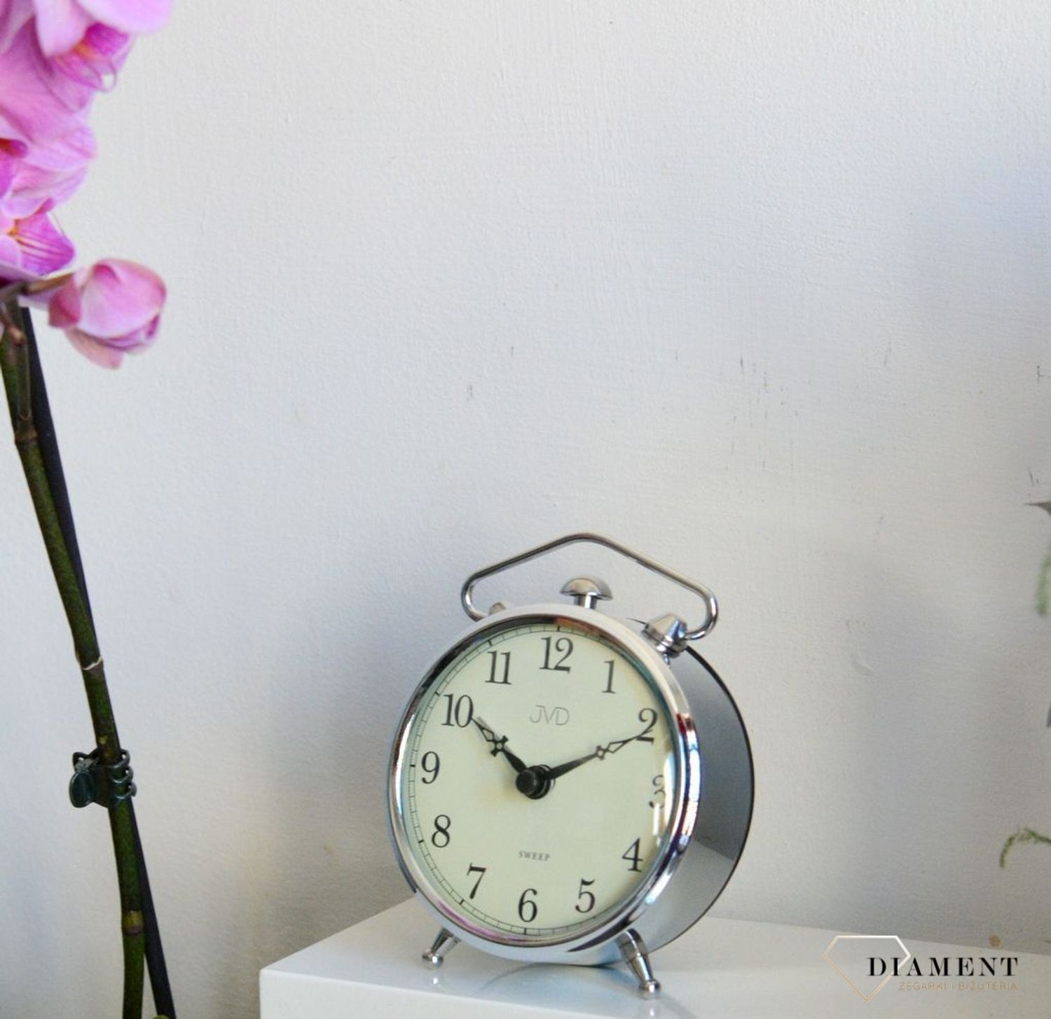 Budzik retro czeskiej marki JVD SRP2519.4.jpg