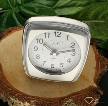 Budzik JVD na baterię szary kolor SRP312.3 ✅ Budzik w kwadratowej obudowie z tworzywa sztucznego w kolorze szarym. ✅ Budzik zasilany za pomocą baterii. ✅ Czytelna tarcz budzika w kolorze białym. ✅b (1).jpg