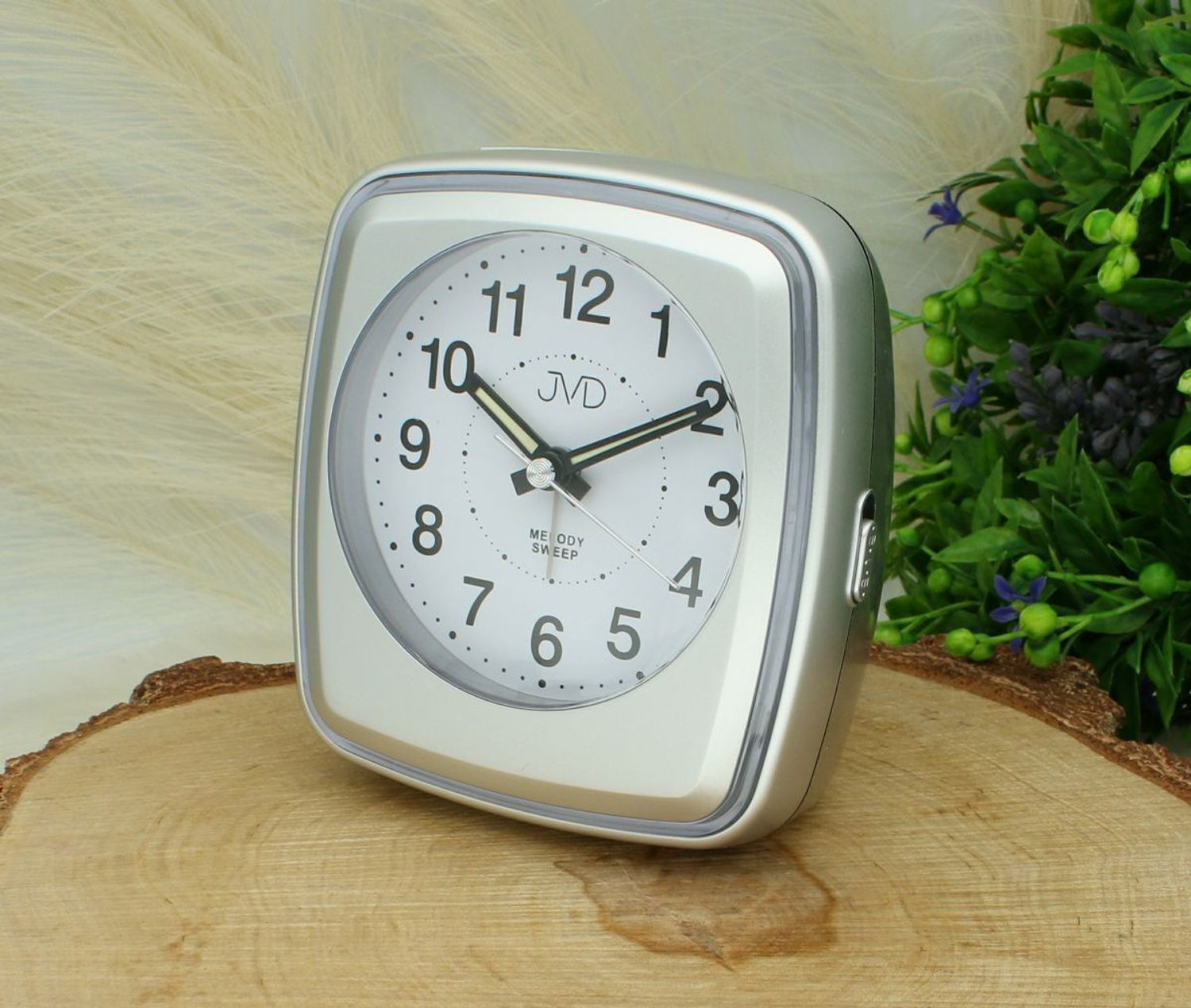 Budzik na baterie JVD kwadrat srebrny SRP313.2.jpg