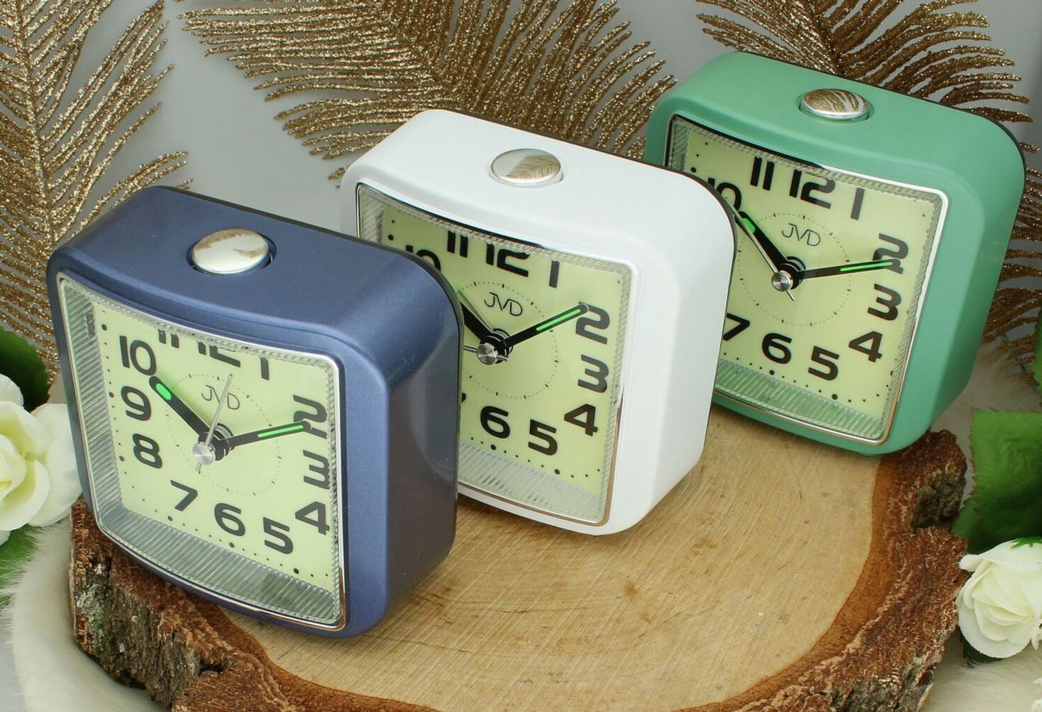 Budzik JVD SRP8204.2 – Kwadratowy, zielony, alarm, drzemka, luminescencyjne wskazówki.jpg