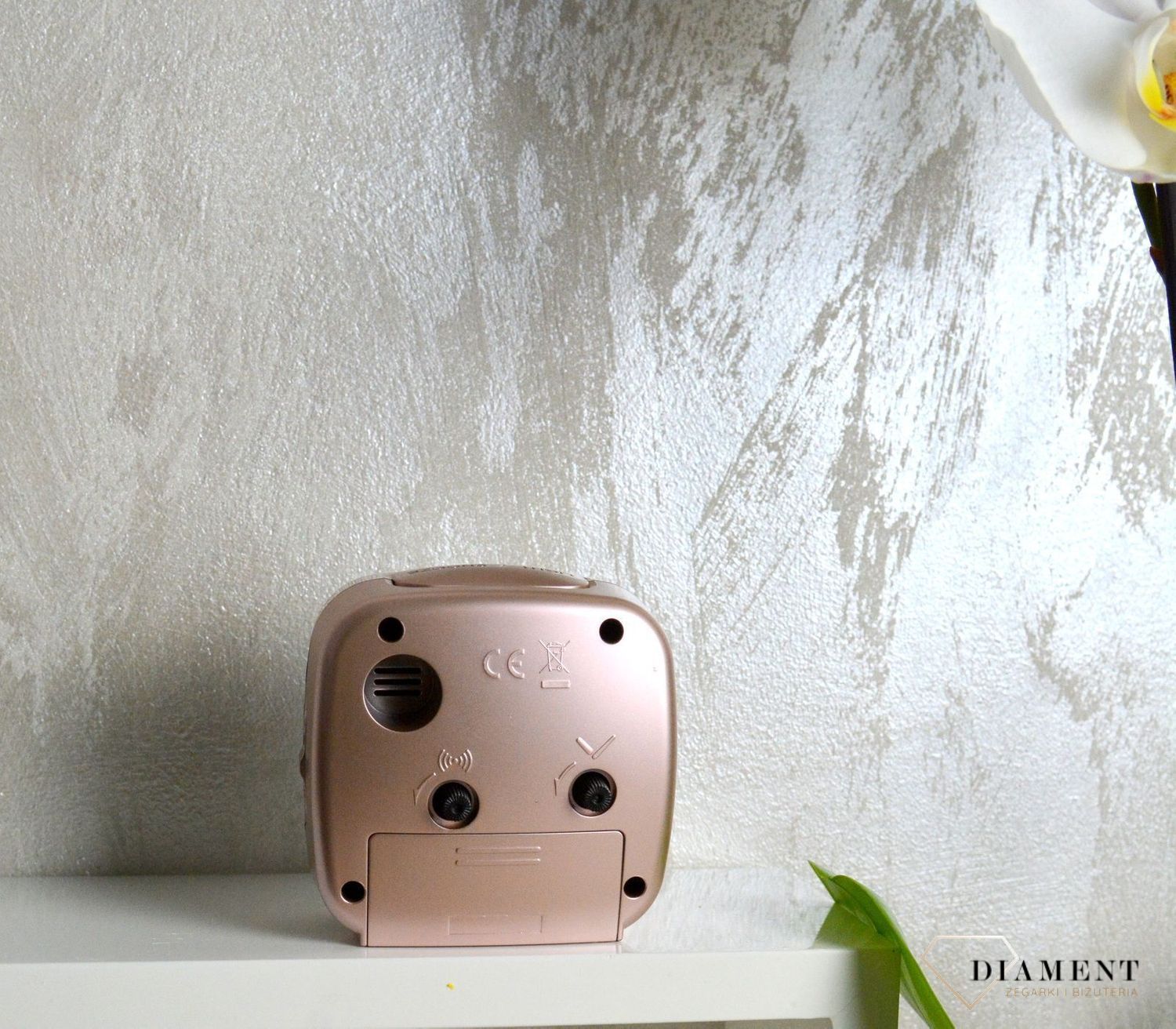 Budzik JVD SRP878.2 z płynącym sekundnikiem.jpg