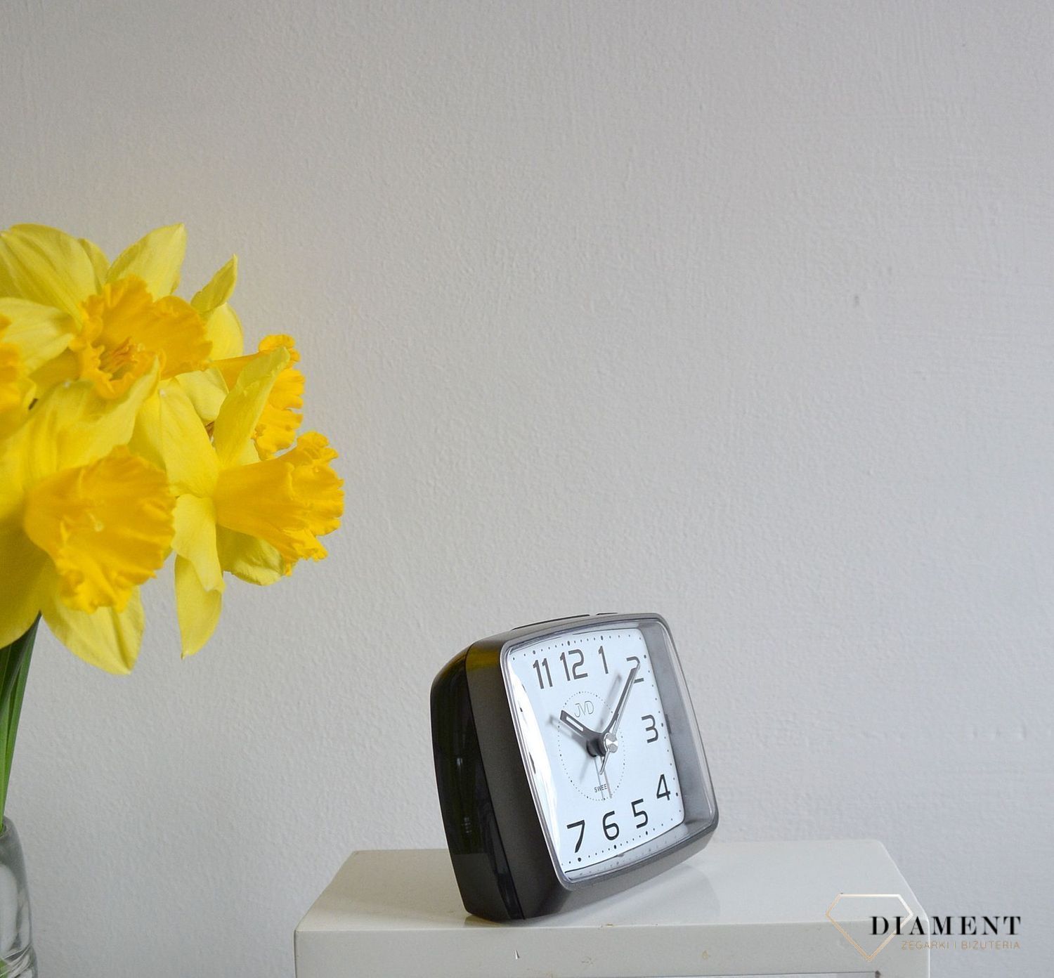 Budzik na baterię srebrny Cichy mechanizm JVD SRP879.2.jpg