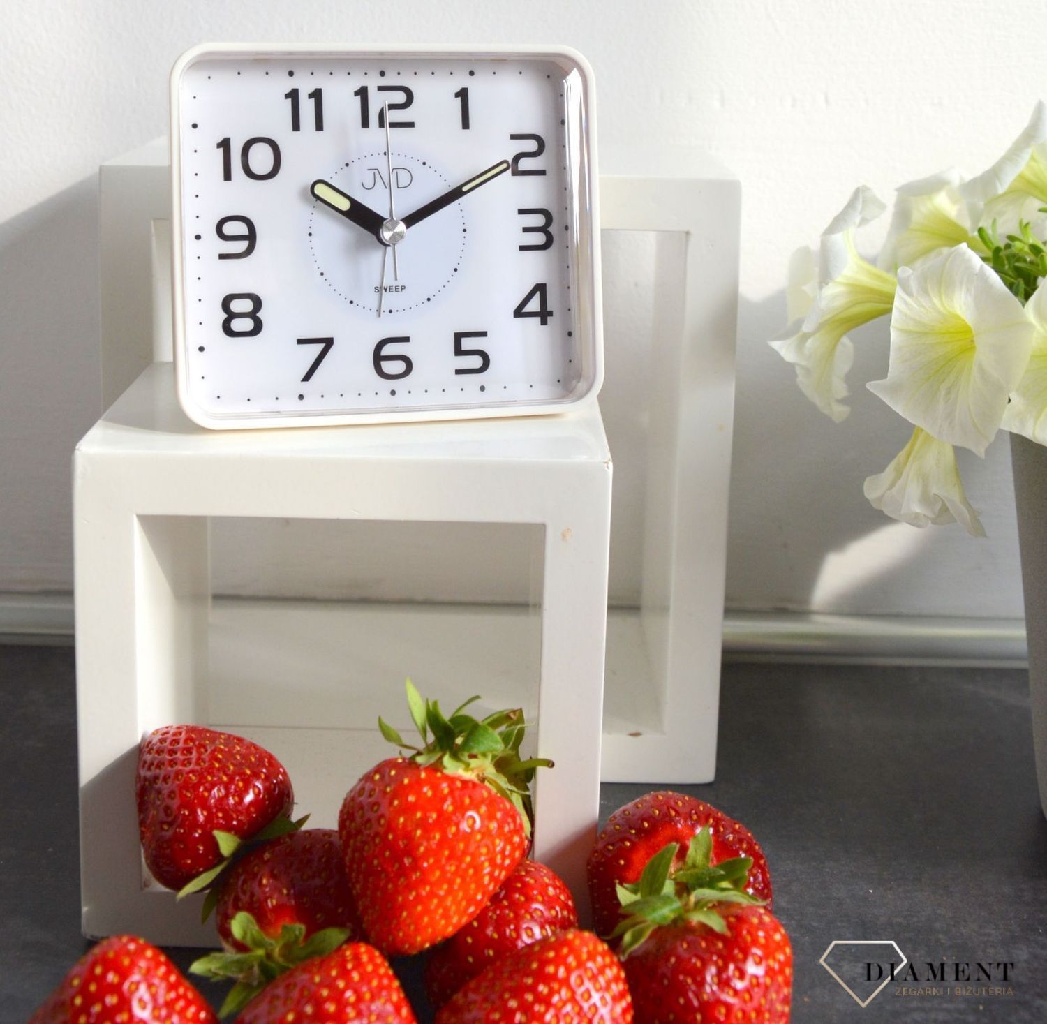 Budzik klasyczny czeskiej marki JVD SRP882.1.jpg