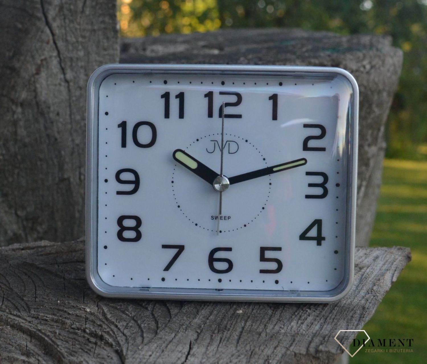 Budzik klasyczny czeskiej marki JVD SRP882.3.jpg