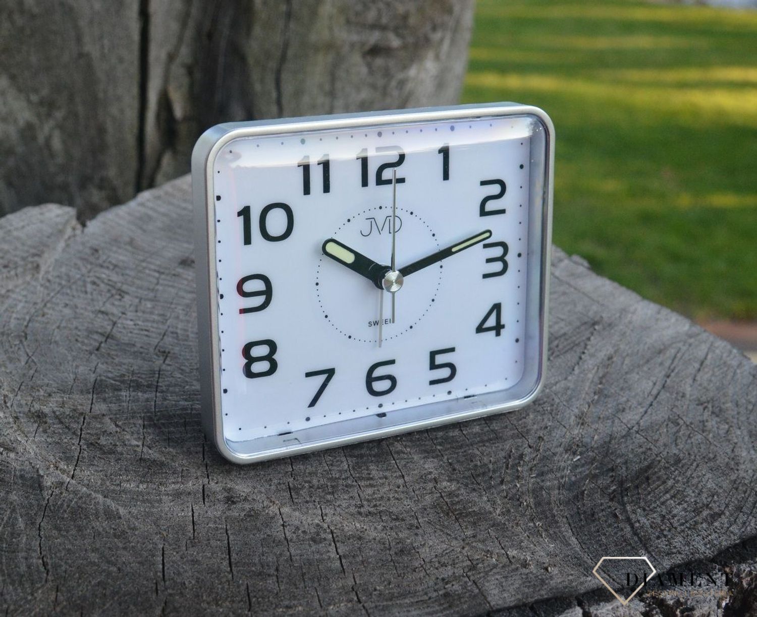 Budzik klasyczny czeskiej marki JVD SRP882.3.jpg