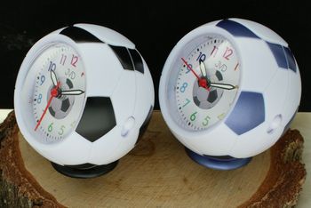 Budzik dziecięcy JVD SRP9001 piłka – kolorowy zegar z alarmem i drzemką, kolorowy.jpg