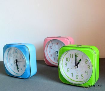 Budzik na baterię niebieski JVD SRP901.1, Mały budzik z funkcją alarmu. Budzik z podświetleniem. Budzik kwadratowy z podświetlanymi cyframi (3).JPG