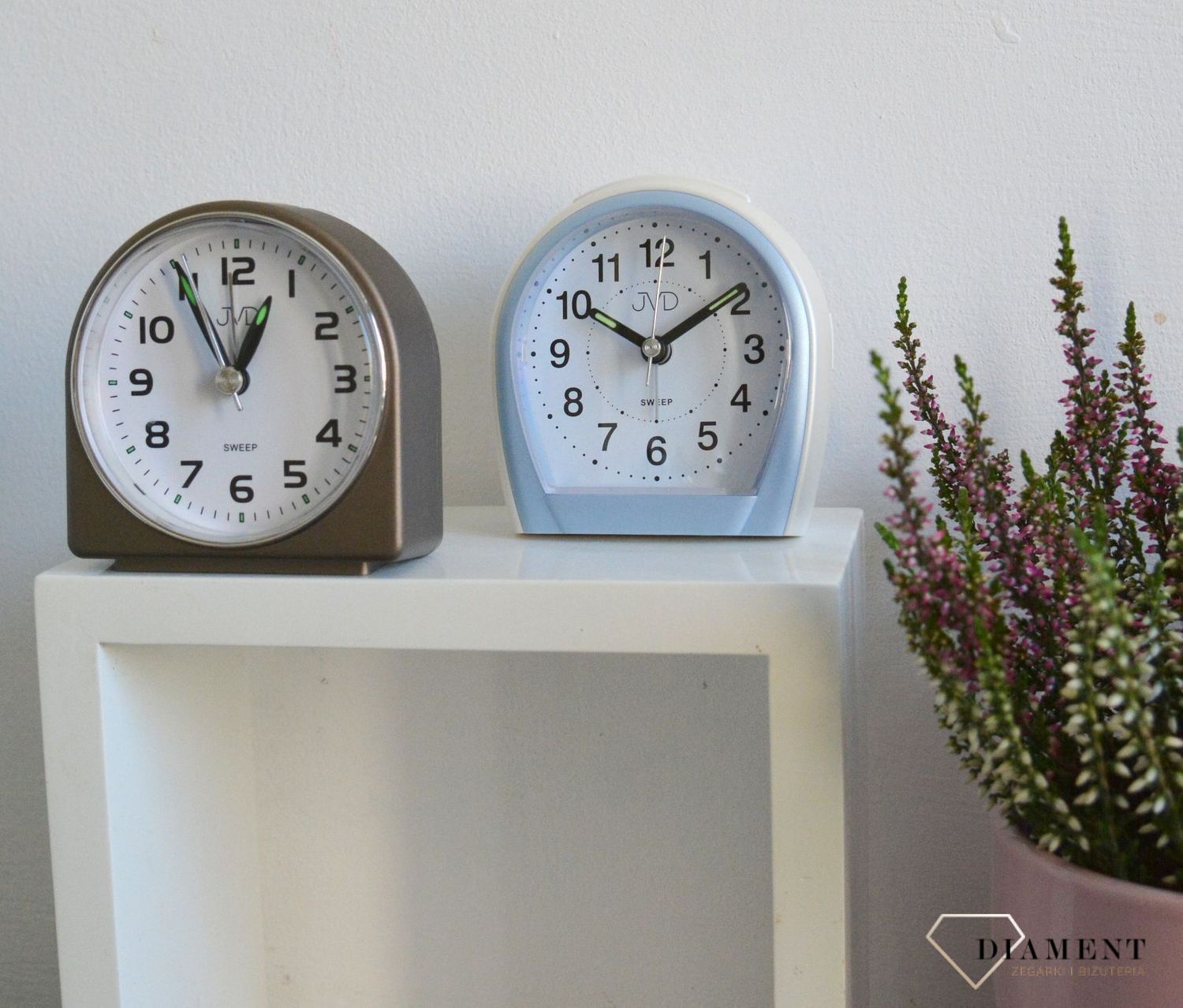 Budzik analogowy JVD SRP902.2.jpg