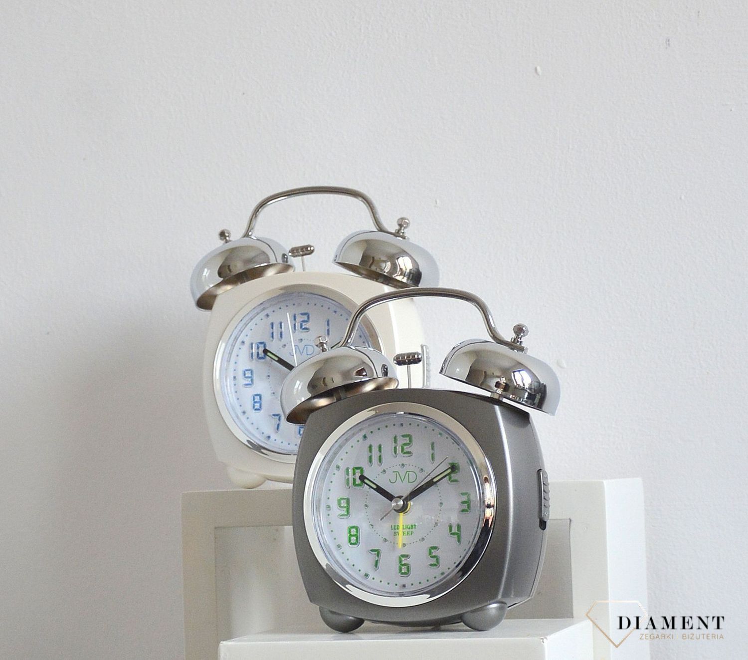 Budzik na baterię Retro JVD  Light Sensor szary SRP930 (2).jpg