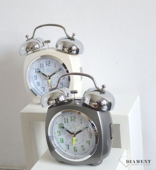 Budzik na baterię Retro JVD  Light Sensor szary SRP930.2. Budzik o nowoczesnym wyglądzie w stylu retro. Budzik w kolorze szarym (9).JPG