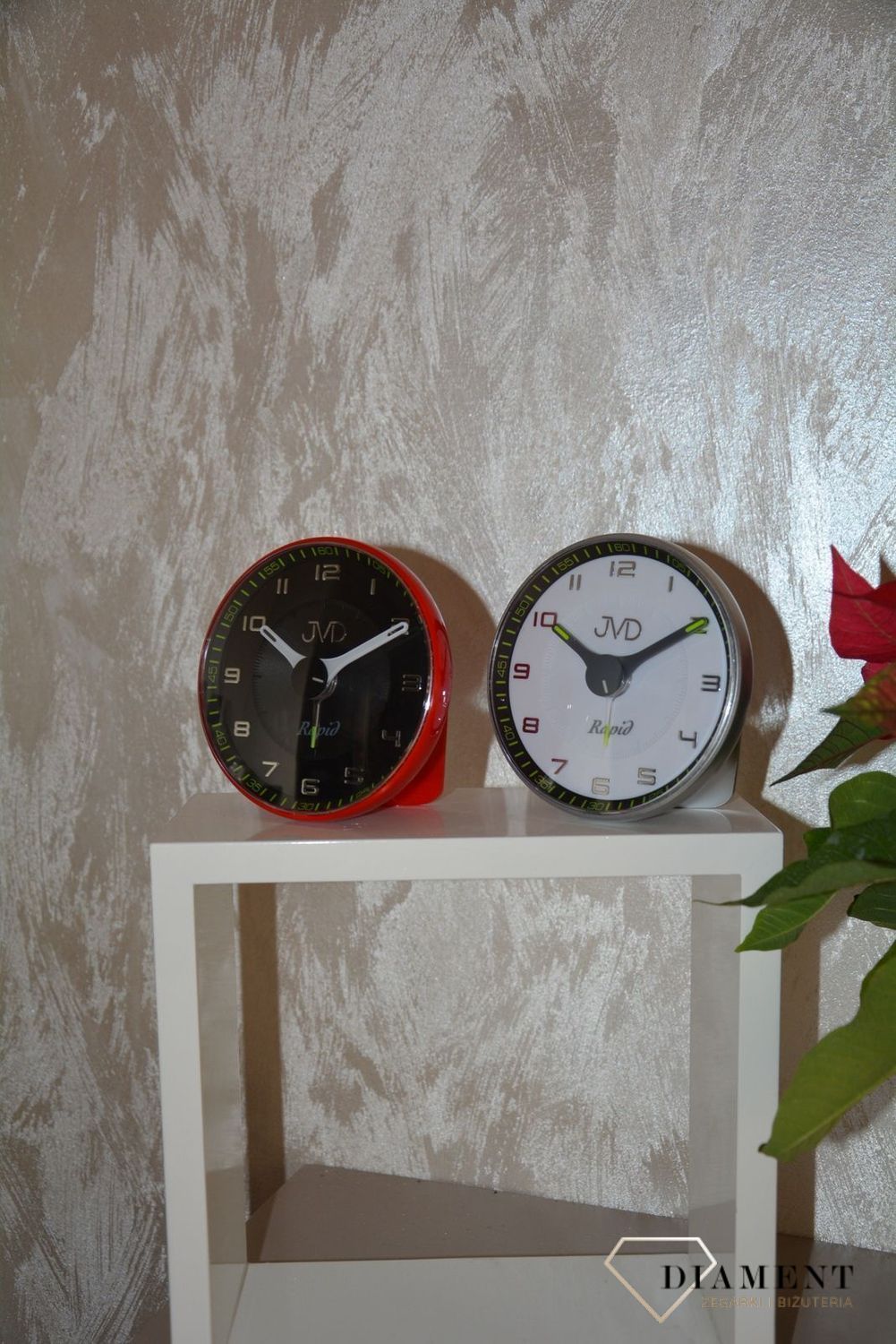 Budzik klasyczny JVD w srebrnej obudowie SRPC08 (1).jpg